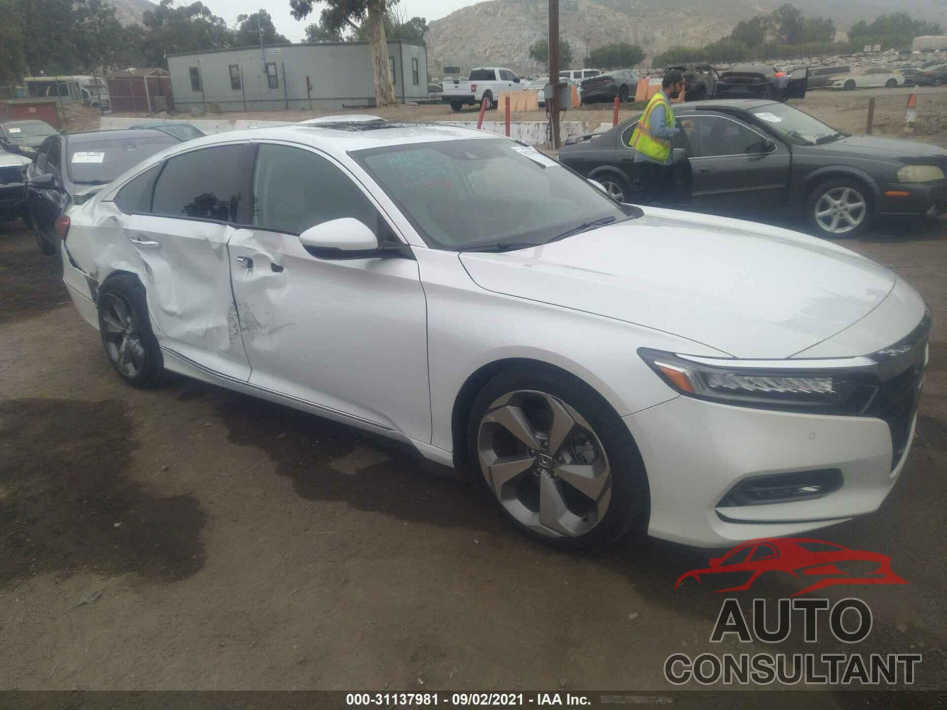 HONDA ACCORD SEDAN 2018 - 1HGCV1F95JA015875