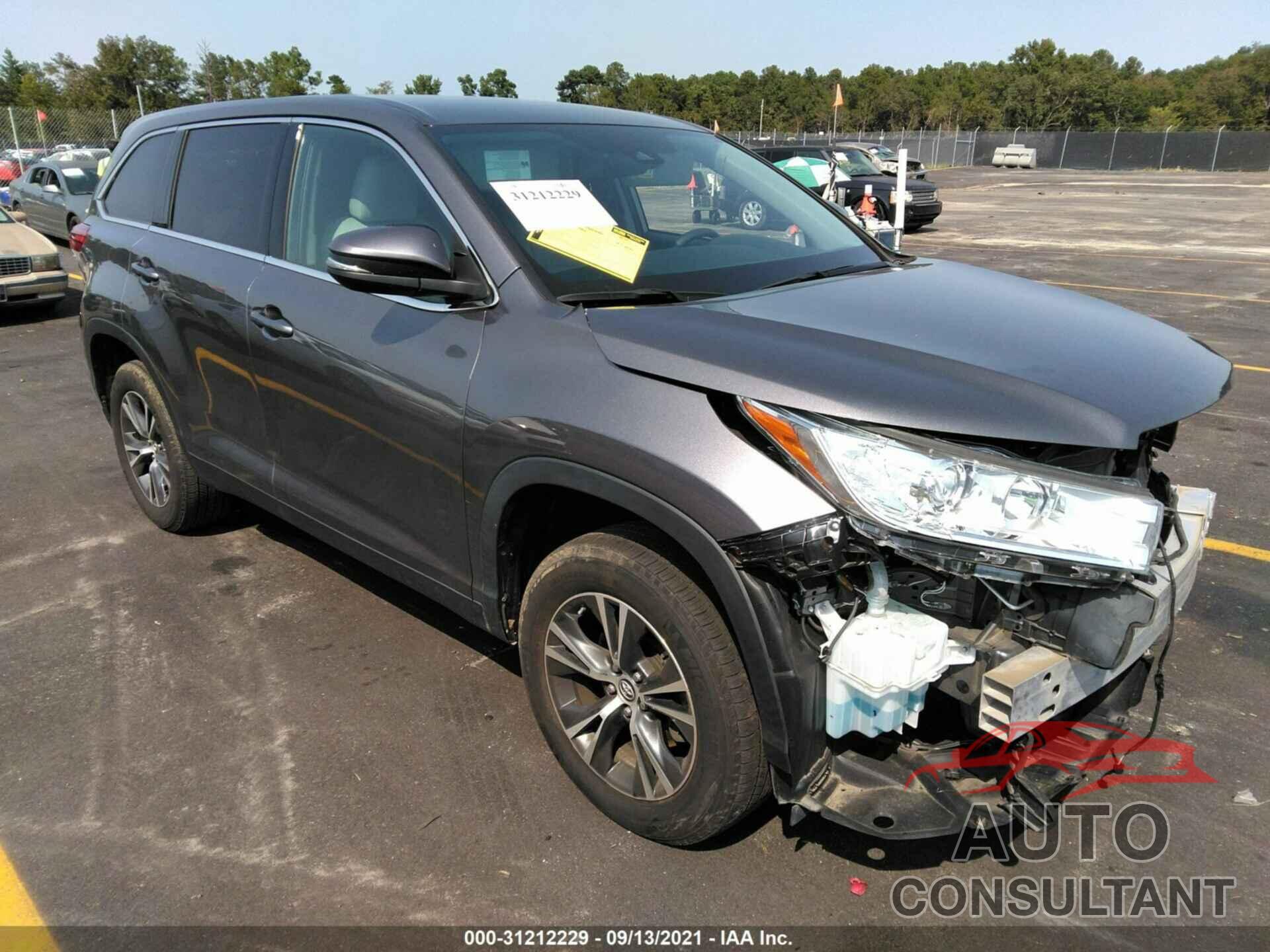 TOYOTA HIGHLANDER 2019 - 5TDZARFH5KS057512