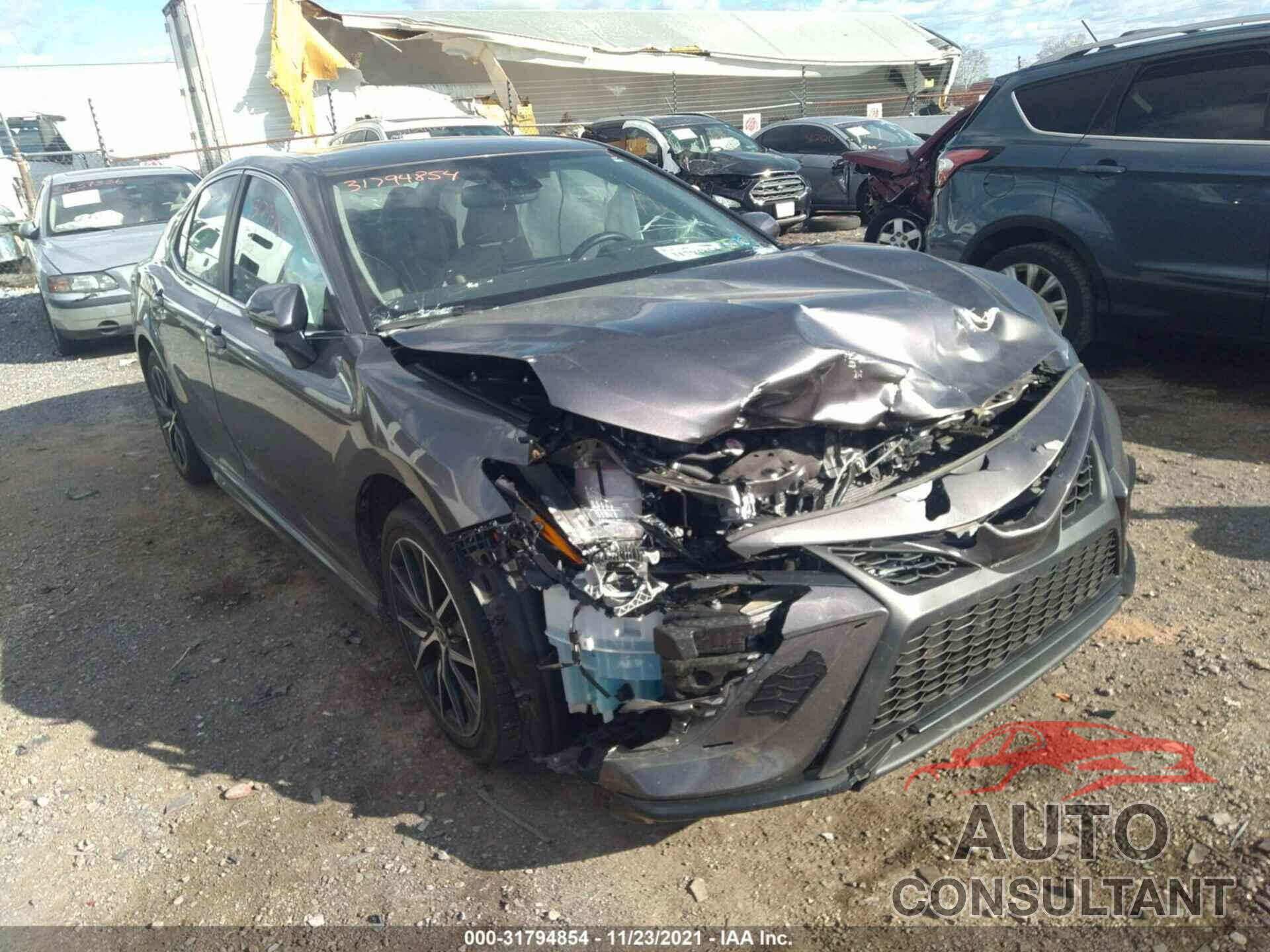 TOYOTA CAMRY 2021 - 4T1T11BKXMU028865