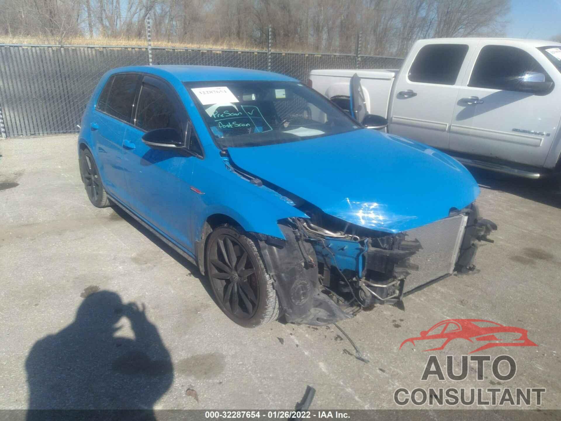 VOLKSWAGEN GOLF GTI 2019 - 3VW5T7AU5KM011628