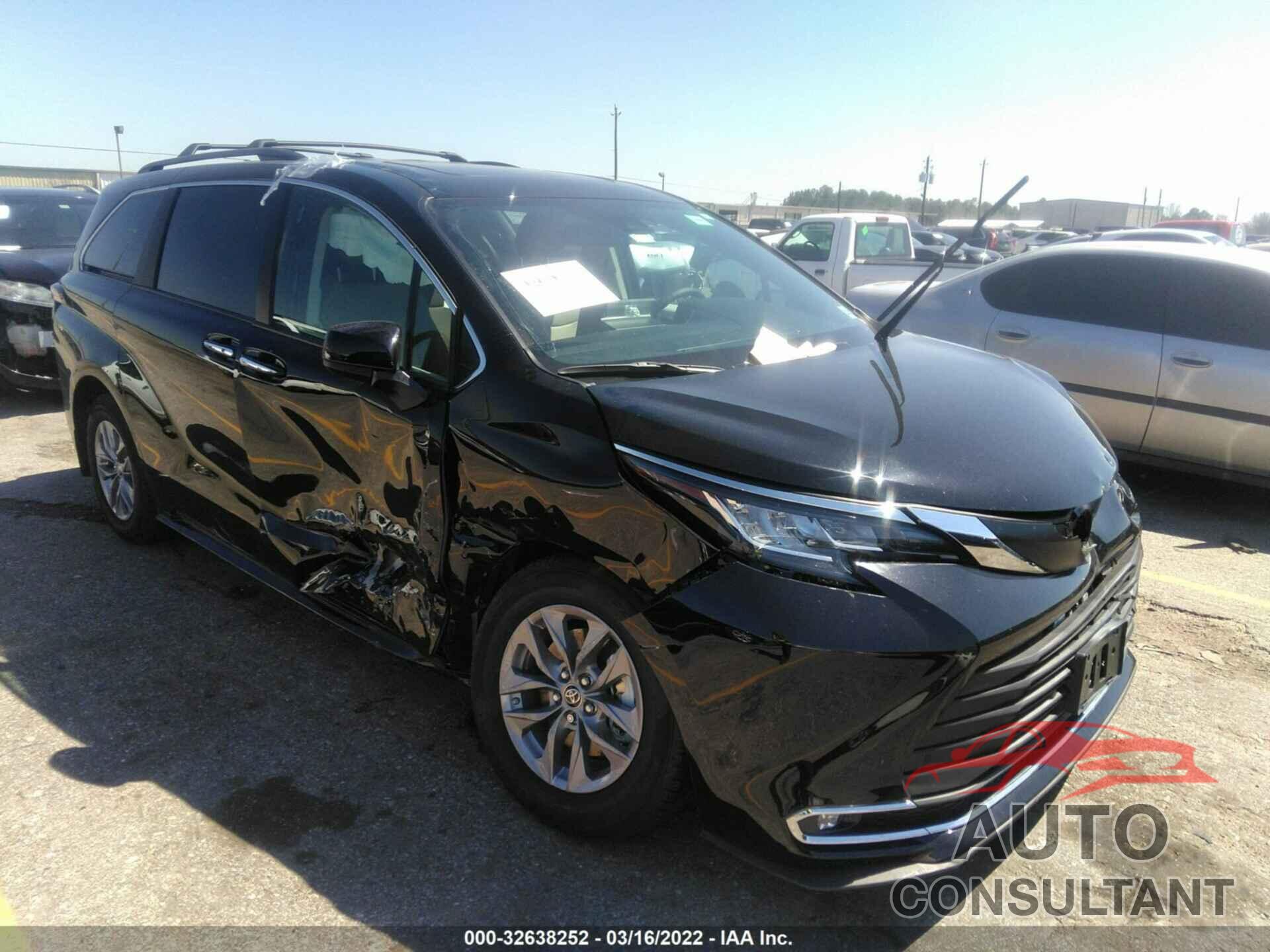 TOYOTA SIENNA 2022 - 5TDYRKEC7NS091828