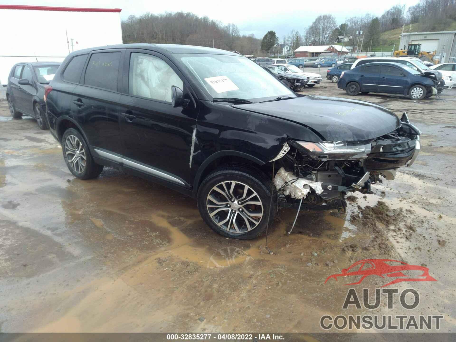 MITSUBISHI OUTLANDER 2018 - JA4AZ3A36JJ000708