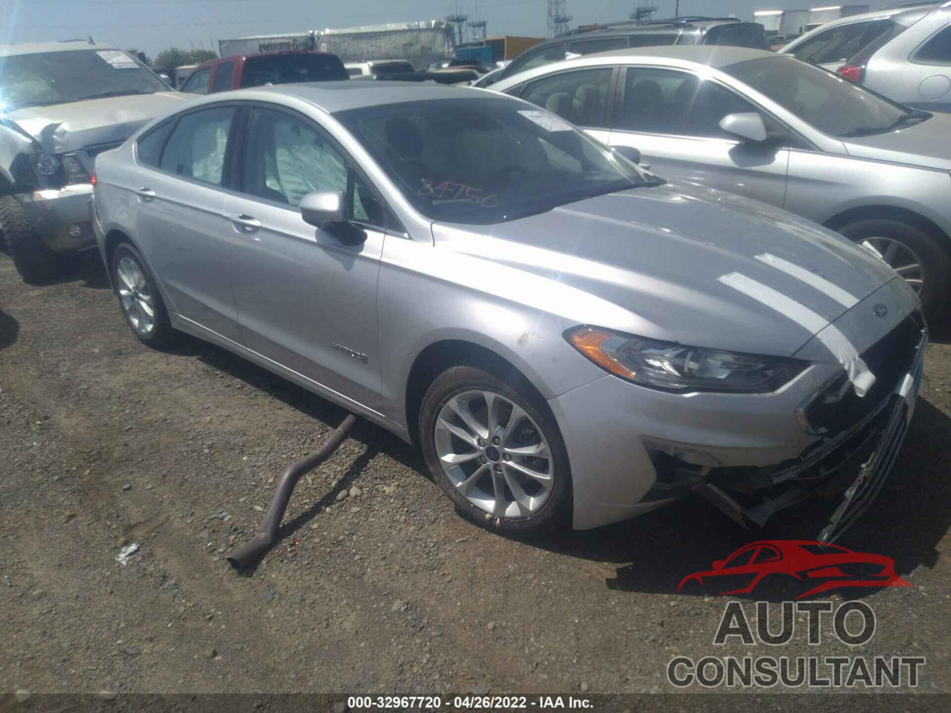 FORD FUSION HYBRID 2019 - 3FA6P0LU7KR216795