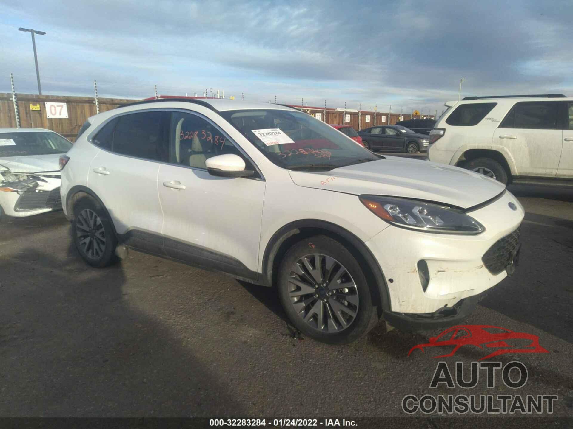 FORD ESCAPE 2020 - 1FMCU9J91LUB15735