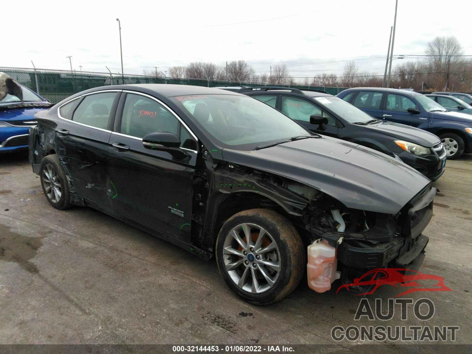 FORD FUSION ENERGI 2017 - 3FA6P0PUXHR410305