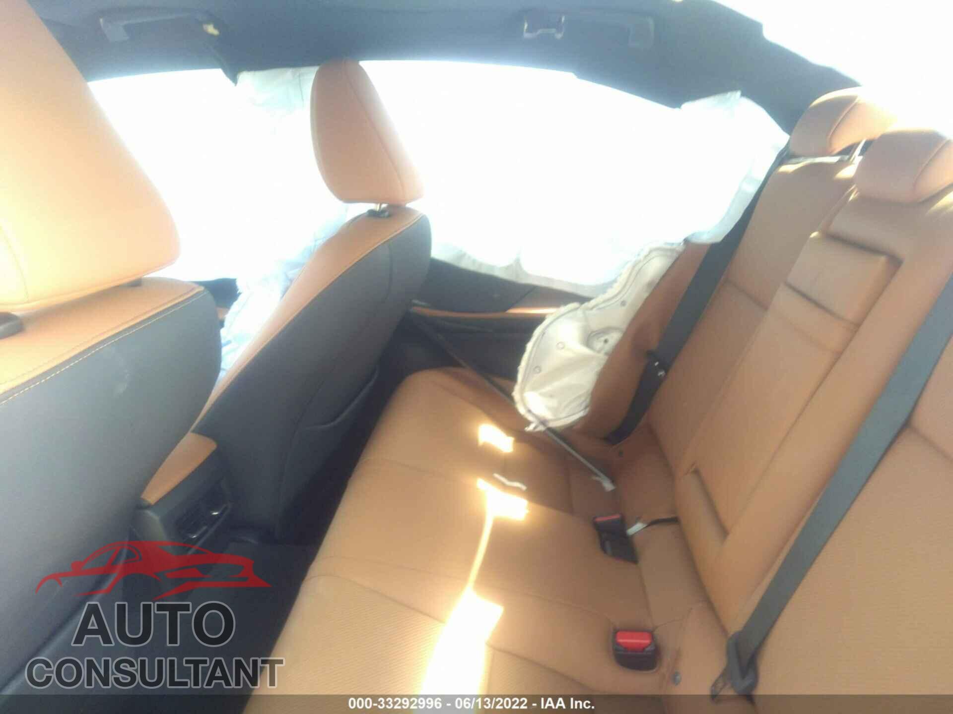 LEXUS IS 2021 - JTHCA1D22M5111877