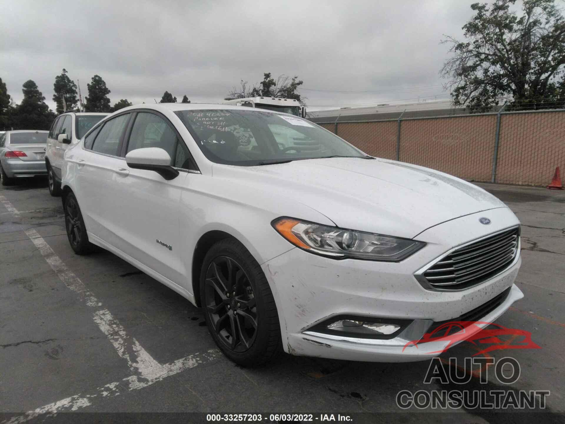 FORD FUSION HYBRID 2018 - 3FA6P0LU1JR269426