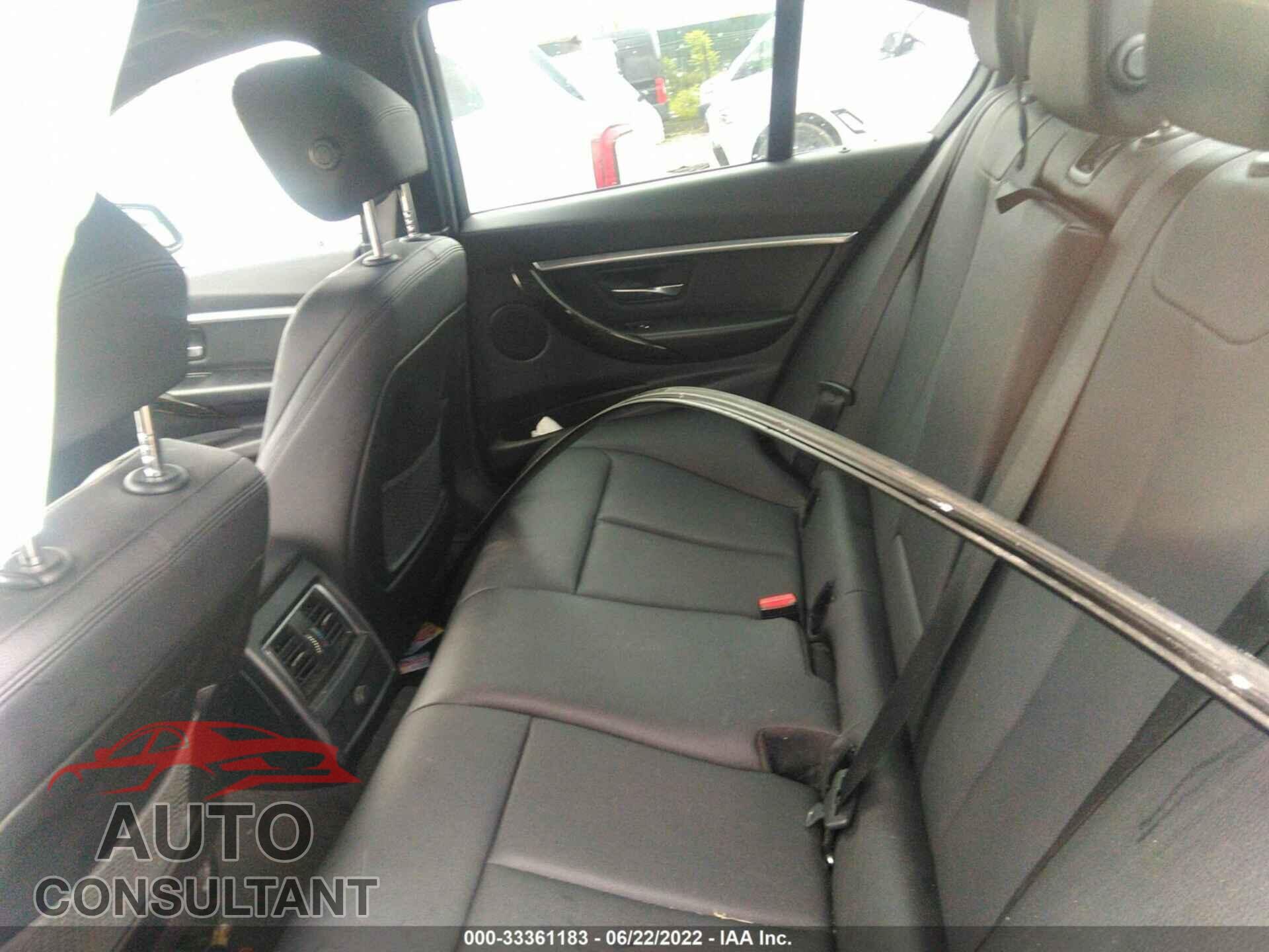BMW 3 SERIES 2016 - WBA8E9G52GNU29385