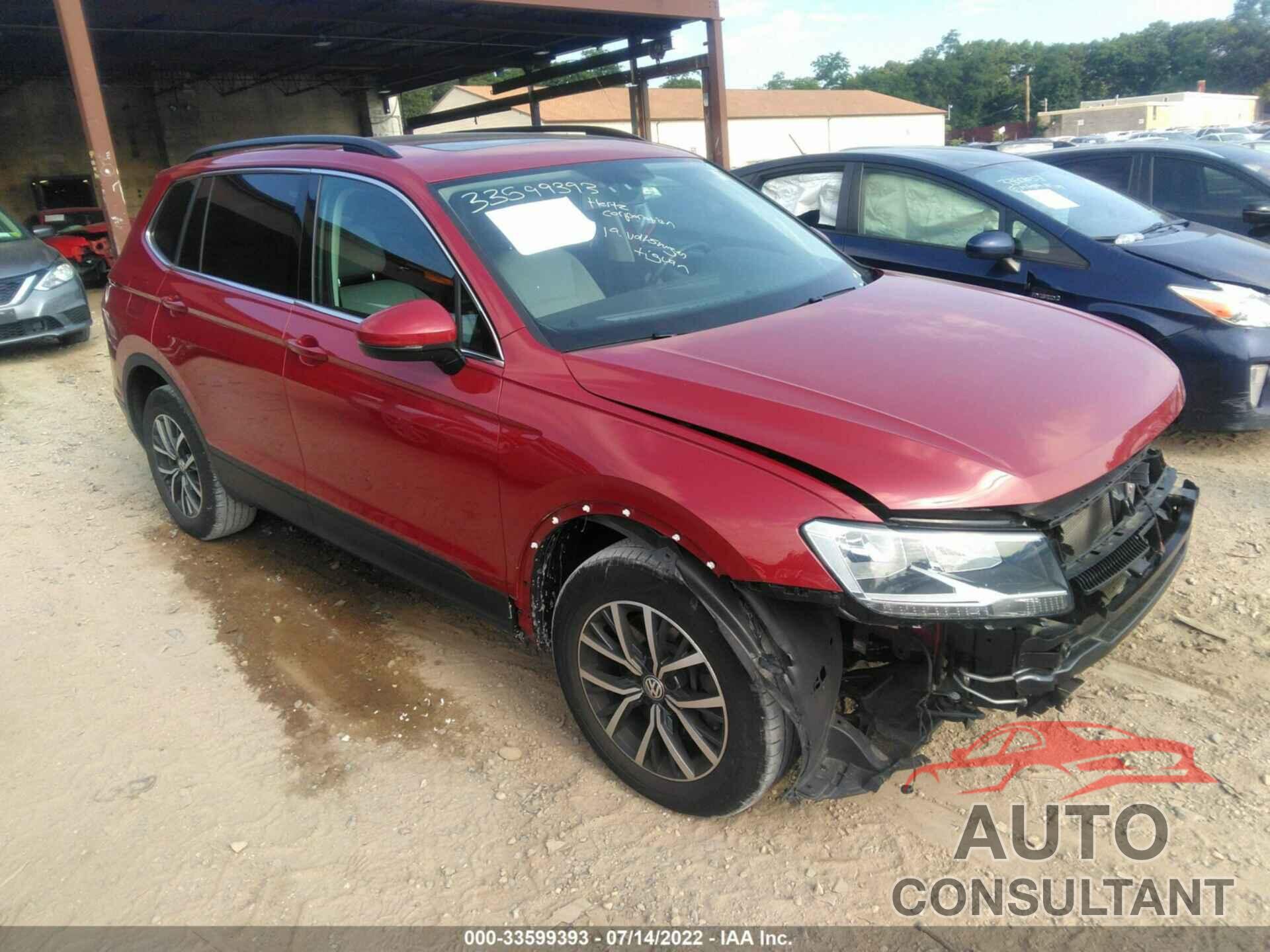 VOLKSWAGEN TIGUAN 2019 - 3VV2B7AX9KM099345