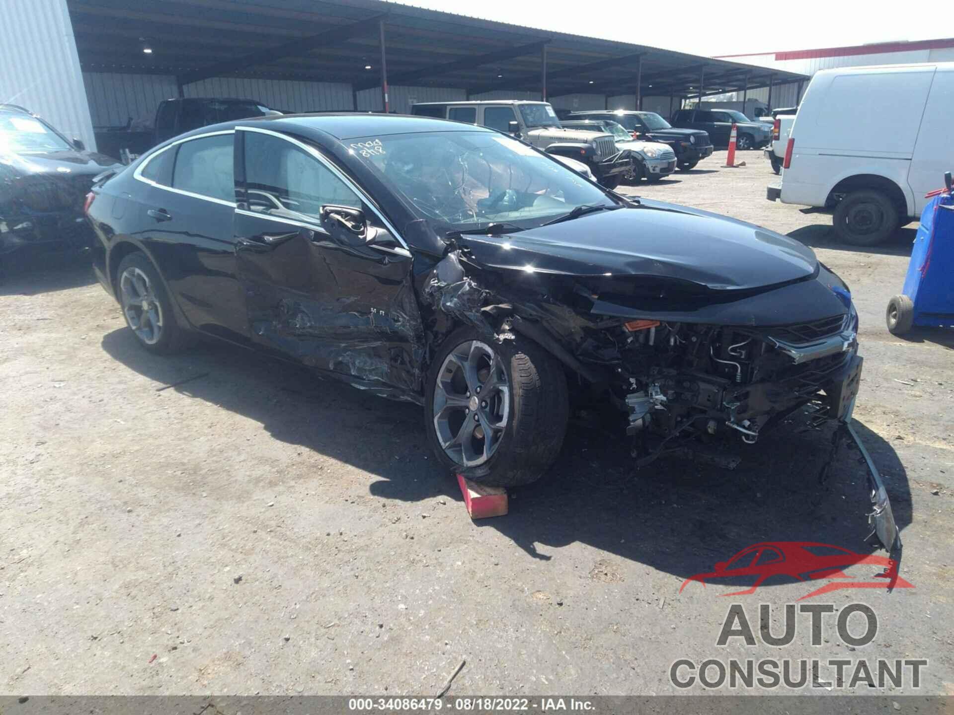 CHEVROLET MALIBU 2019 - 1G1ZG5ST7KF214676