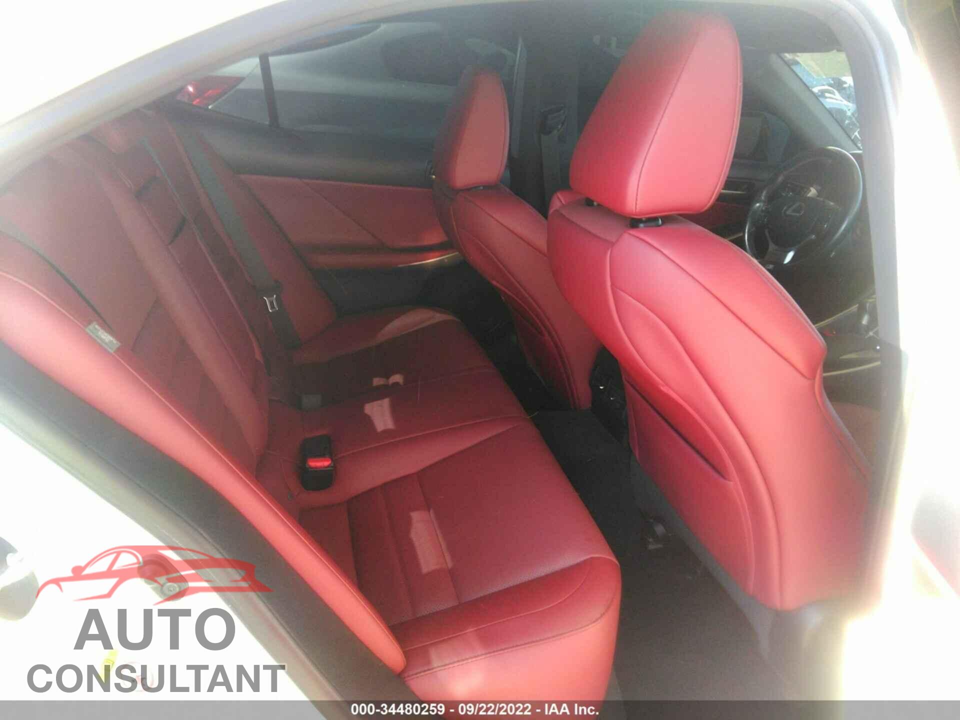 LEXUS IS 2017 - JTHBA1D24H5054583