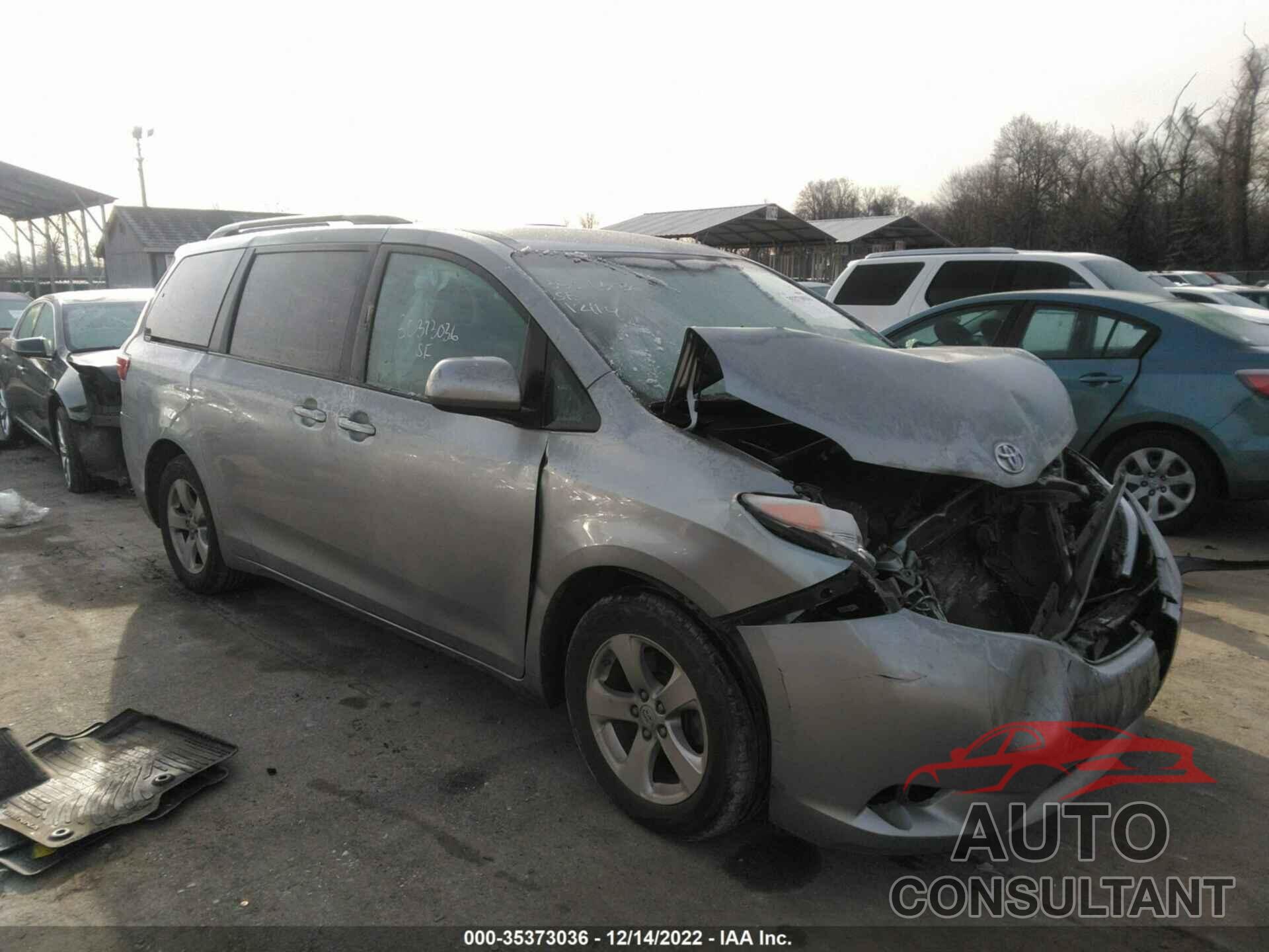 TOYOTA SIENNA 2017 - 5TDKZ3DC8HS856451