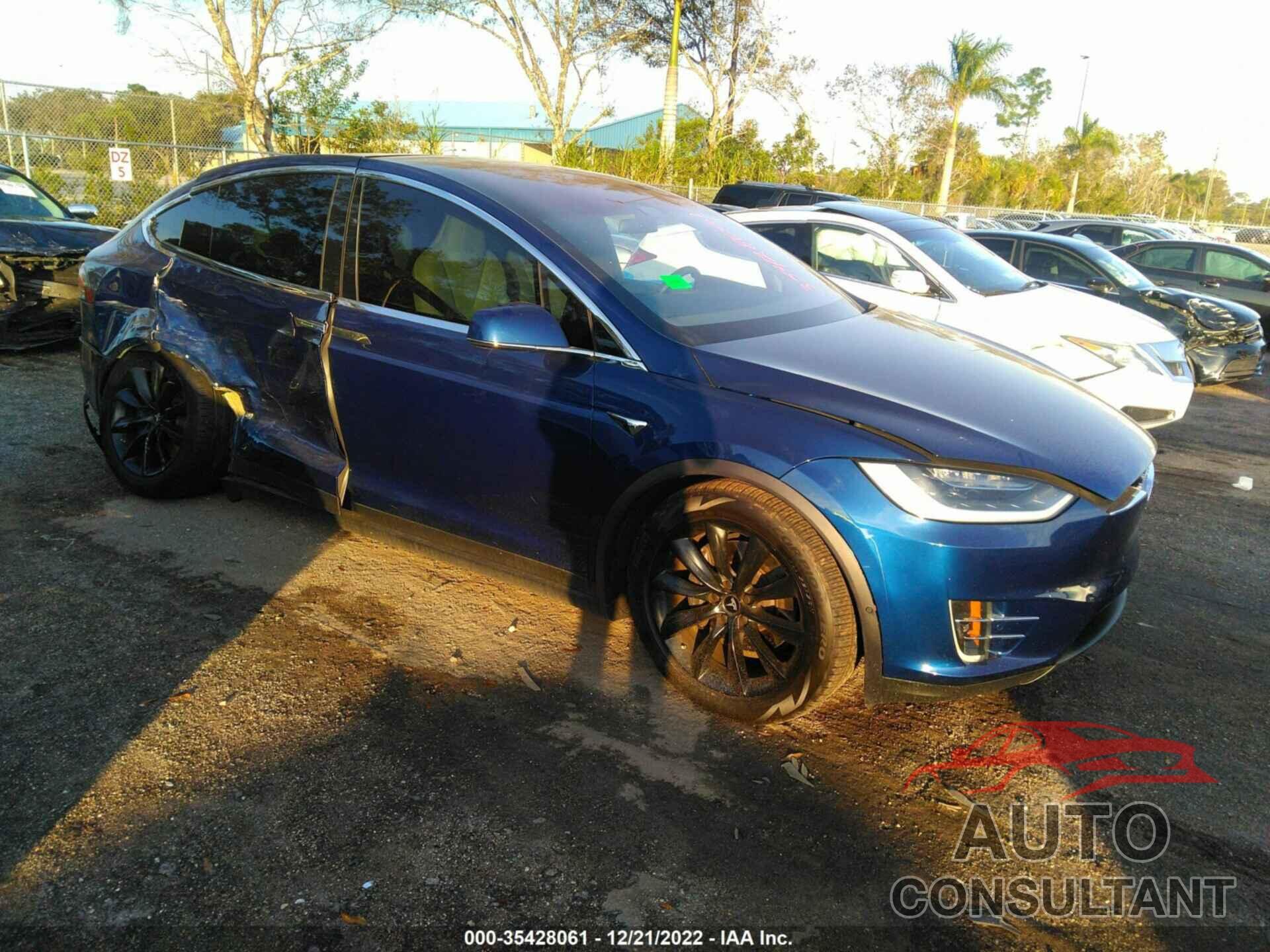 TESLA MODEL X 2018 - 5YJXCDE2XJF121547