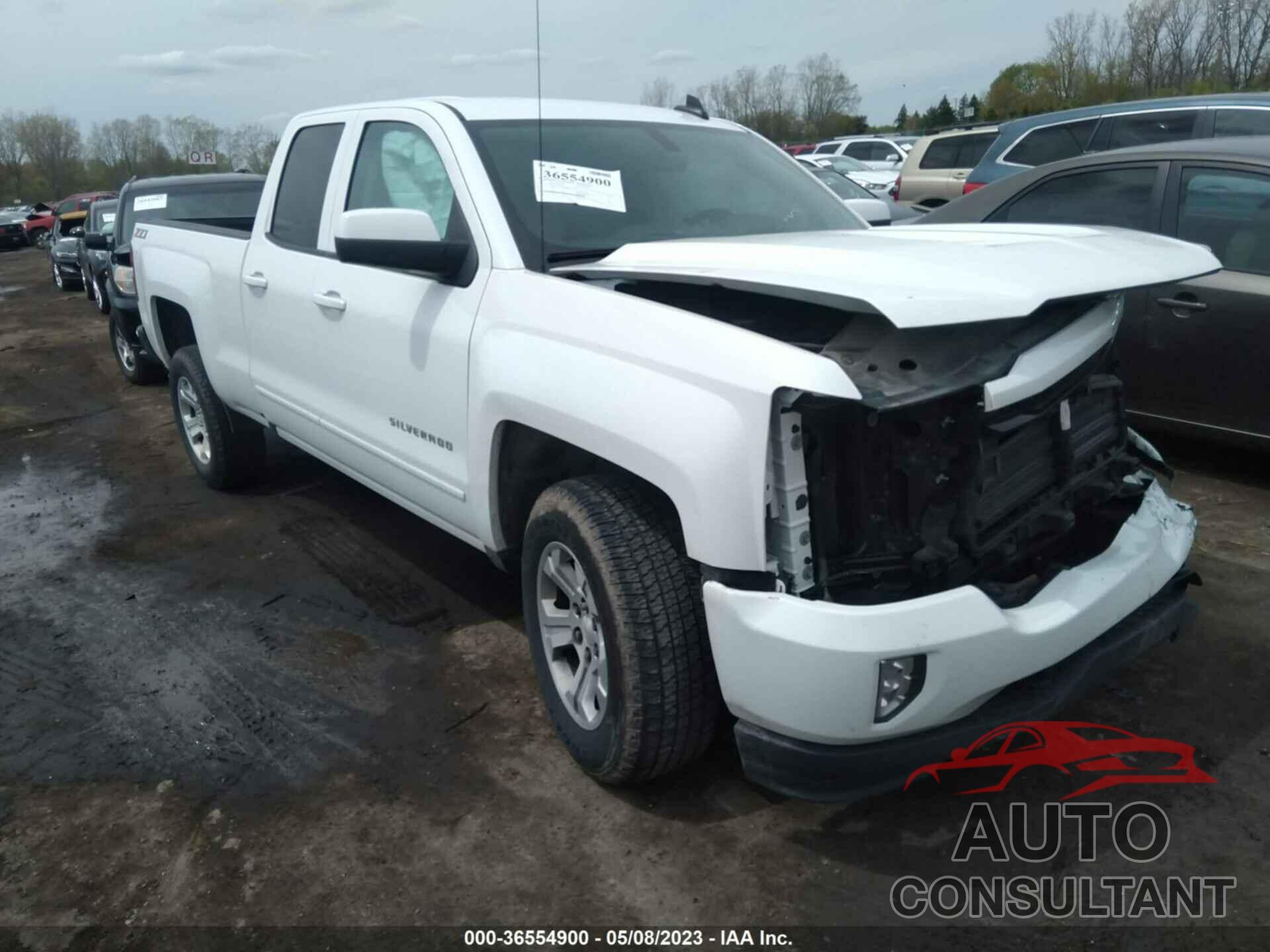 CHEVROLET SILVERADO 1500 2018 - 1GCVKREC7JZ220210