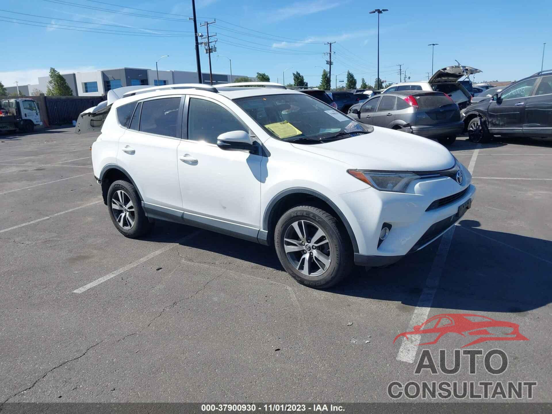 TOYOTA RAV4 2016 - JTMWFREV1GJ094301