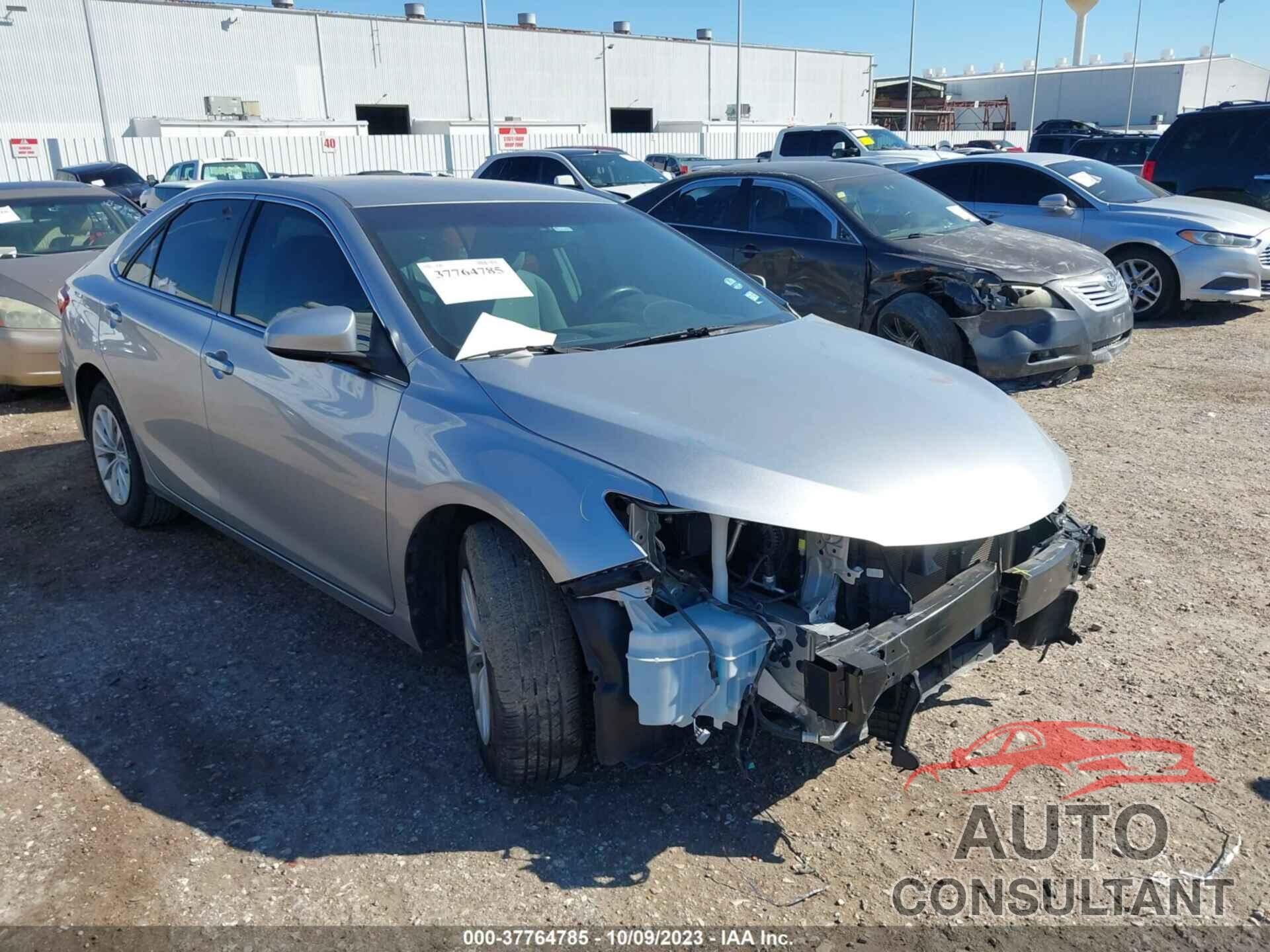 TOYOTA CAMRY 2016 - 4T4BF1FK2GR519609