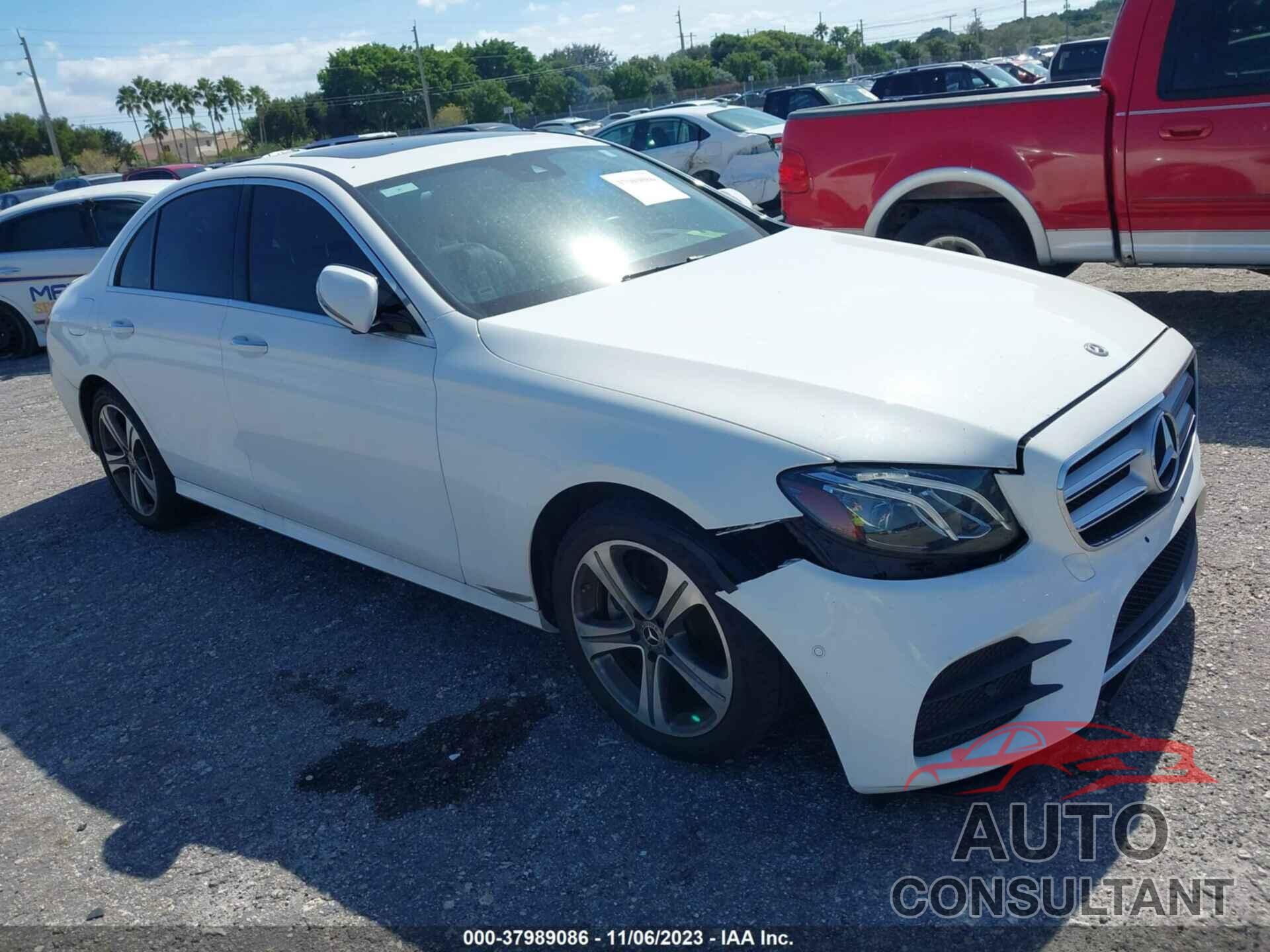 MERCEDES-BENZ E 300 2018 - WDDZF4KB5JA440308