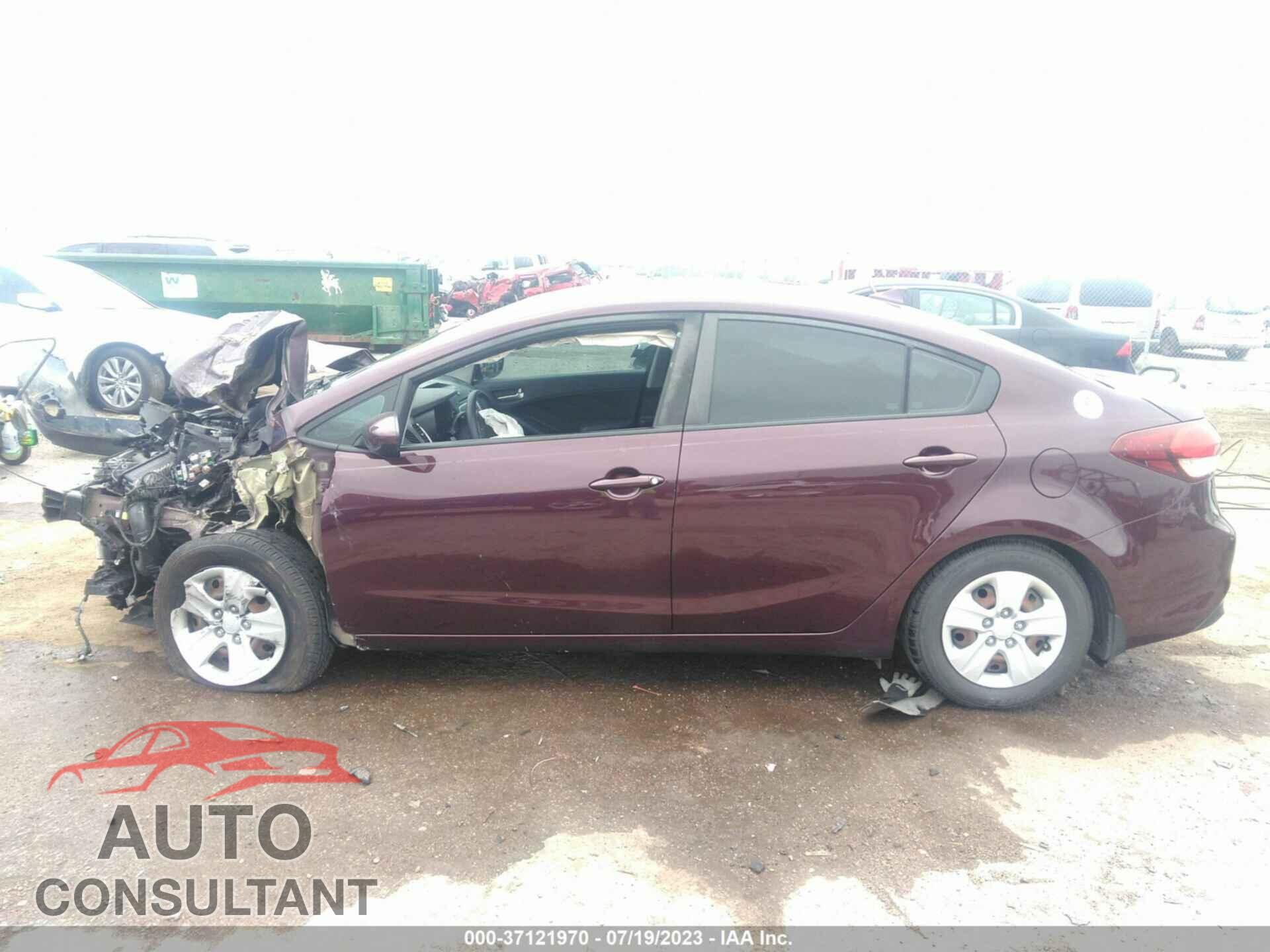 KIA FORTE 2017 - 3KPFK4A71HE102403