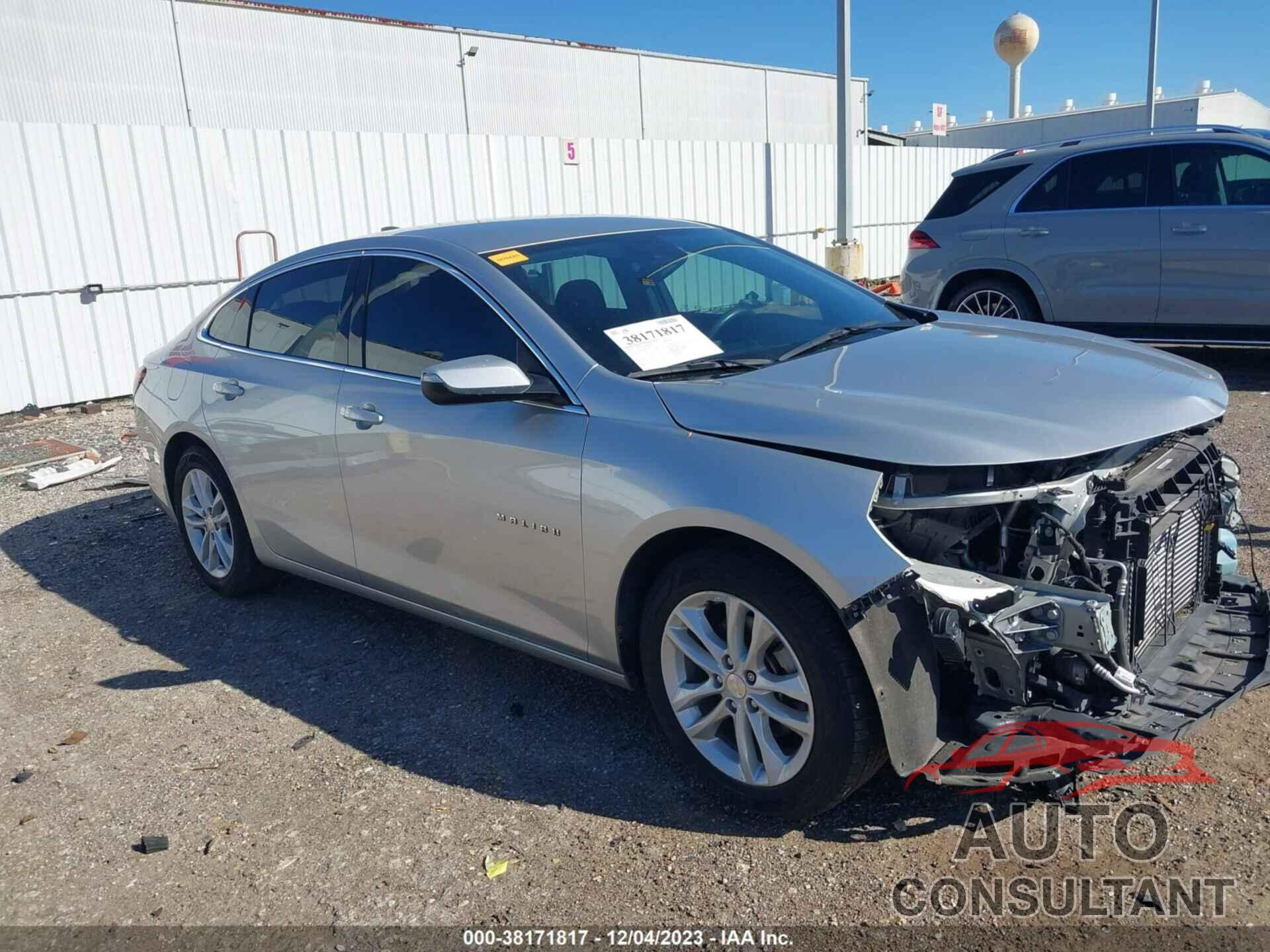 CHEVROLET MALIBU 2017 - 1G1ZE5ST0HF196391