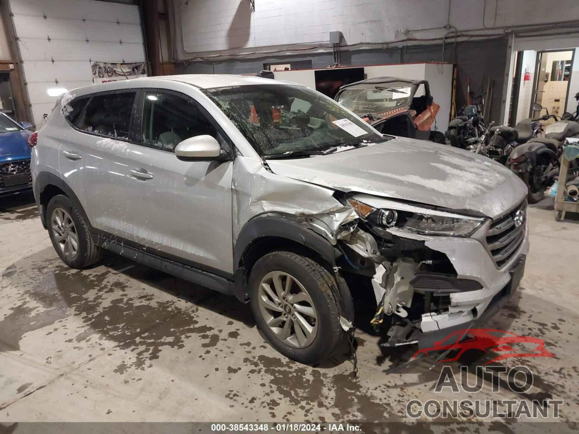 HYUNDAI TUCSON 2018 - KM8J2CA41JU818246