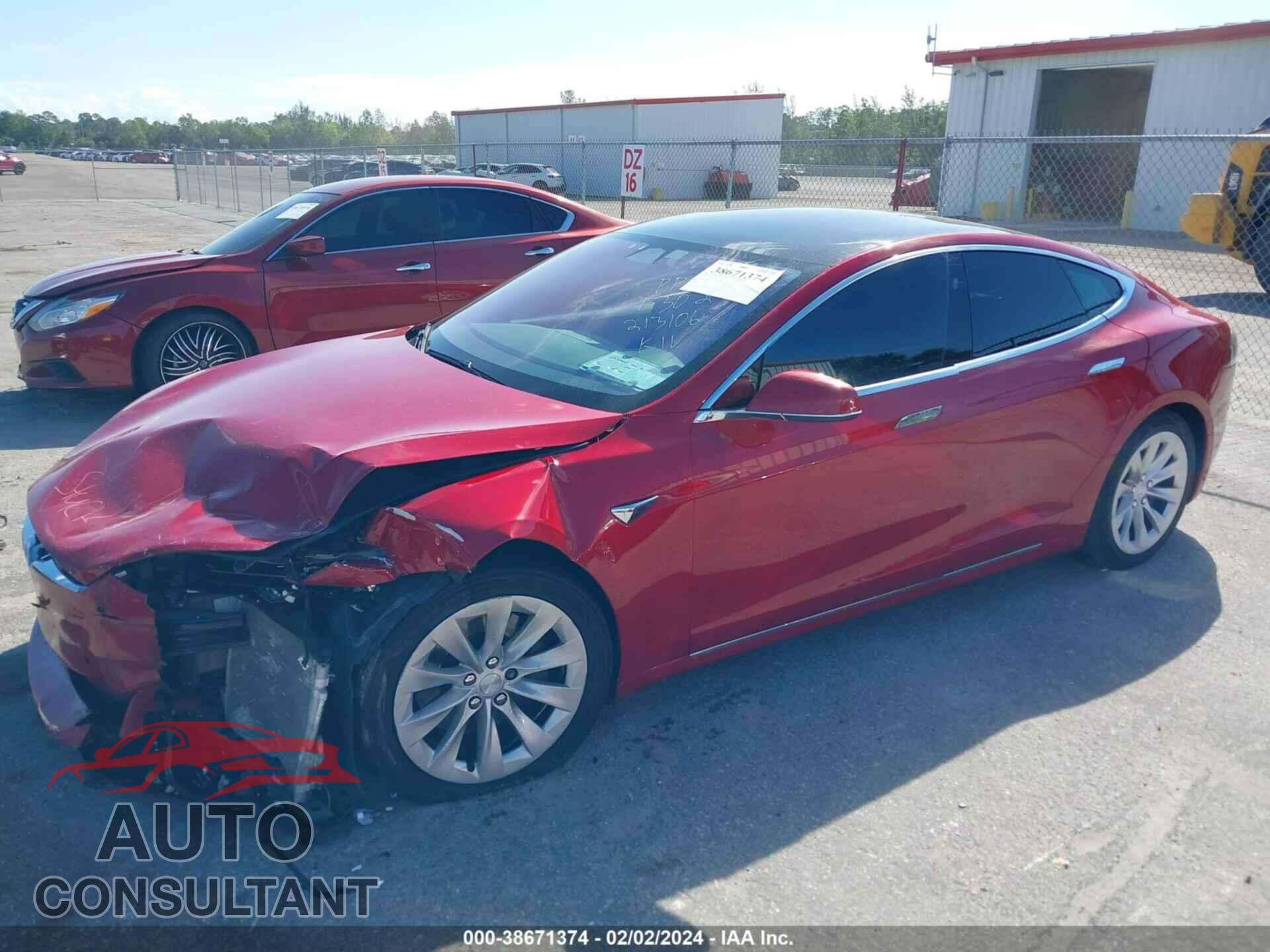 TESLA MODEL S 2017 - 5YJSA1E12HF213106