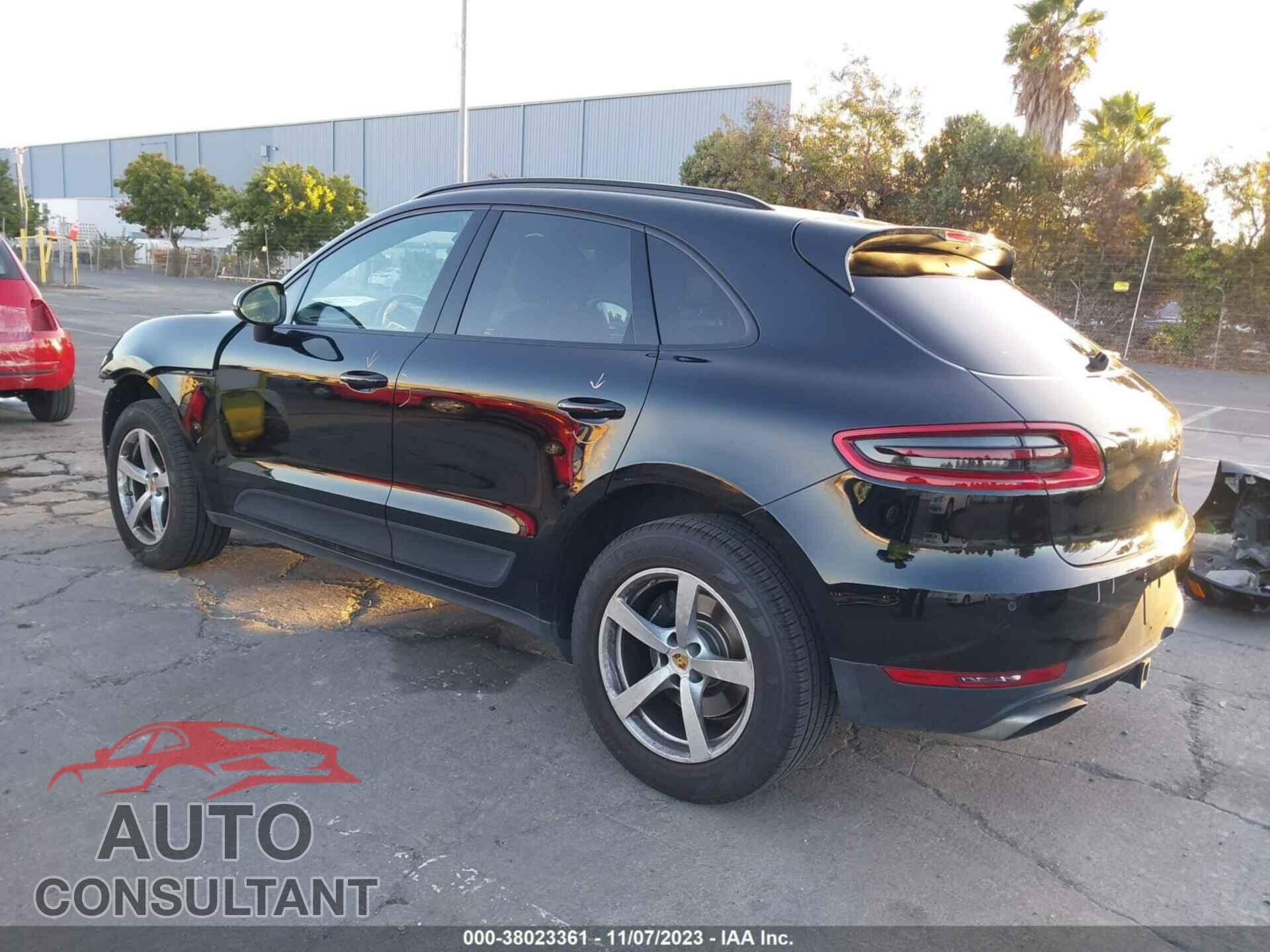 PORSCHE MACAN 2018 - WP1AA2A52JLB08075