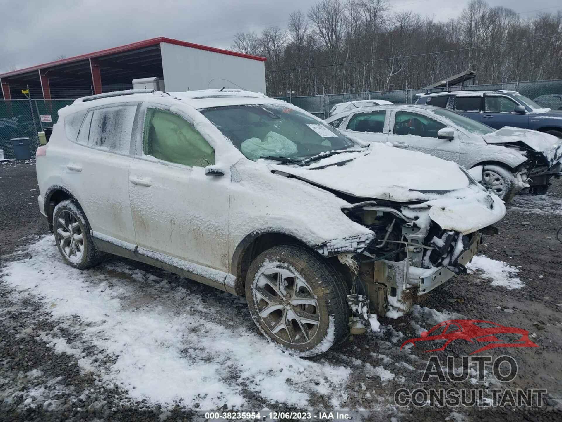 TOYOTA RAV4 2017 - JTMJFREV4HJ706910