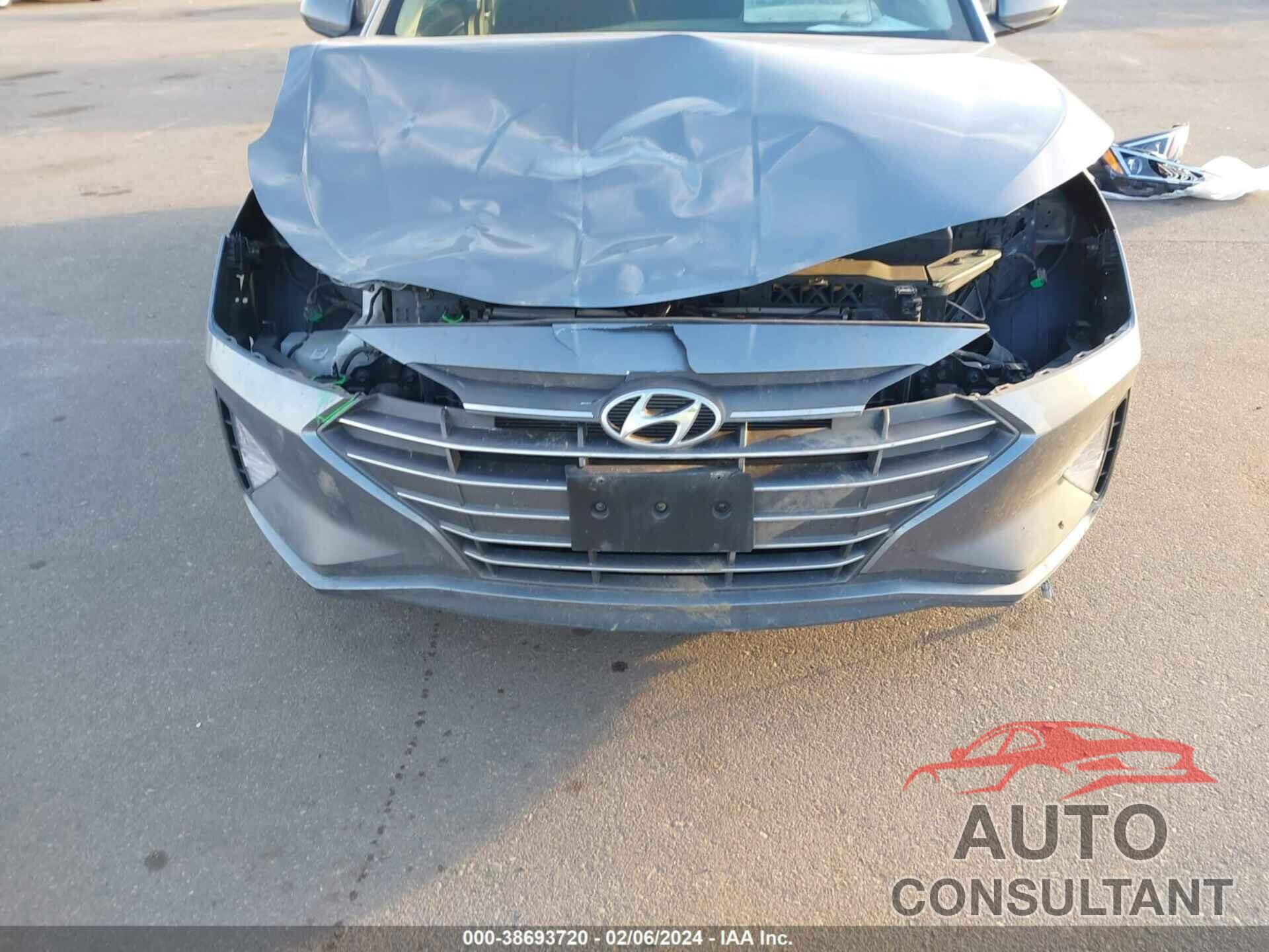 HYUNDAI ELANTRA 2019 - 5NPD84LF1KH413343