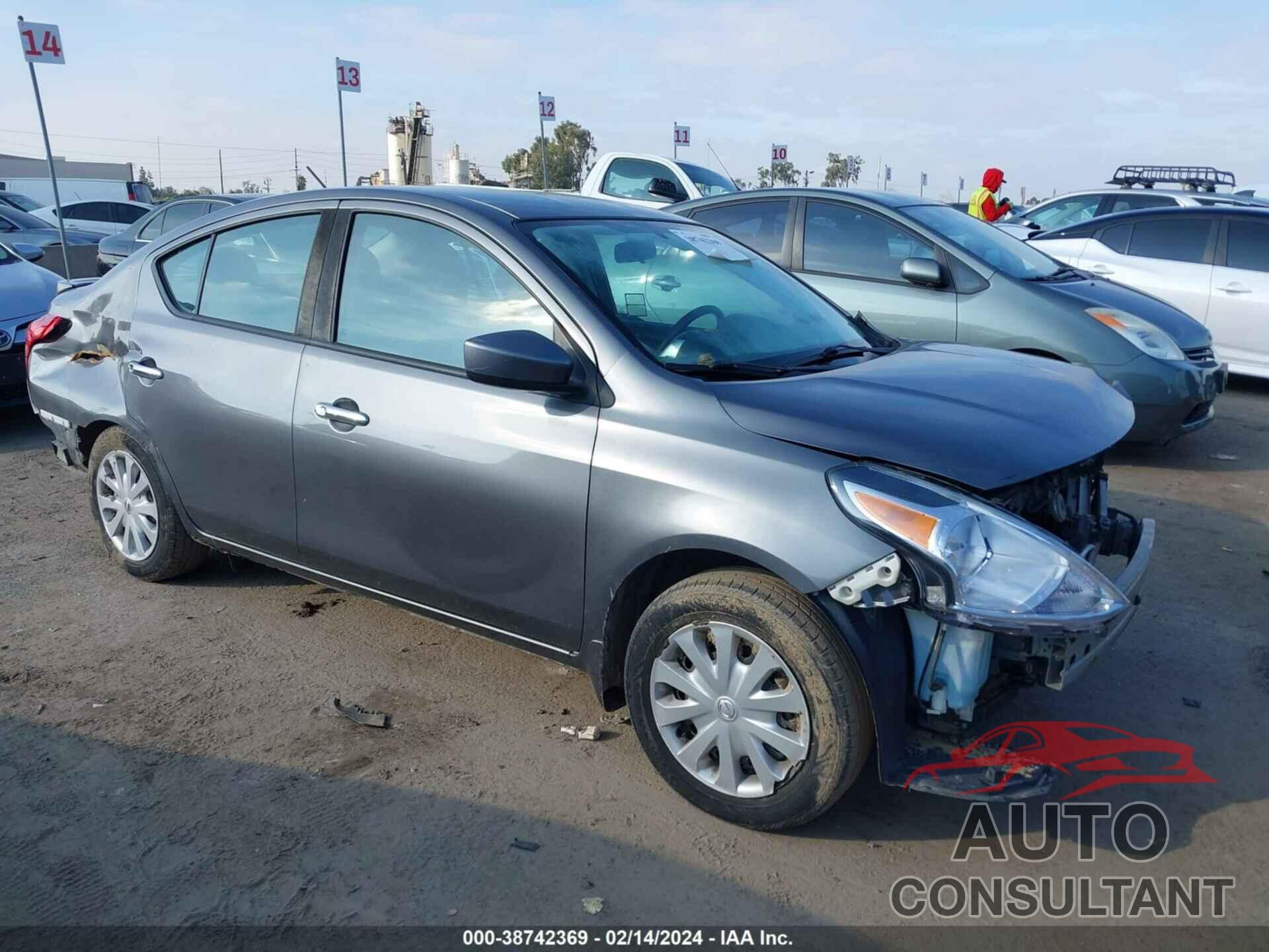 NISSAN VERSA 2017 - 3N1CN7AP8HL854531