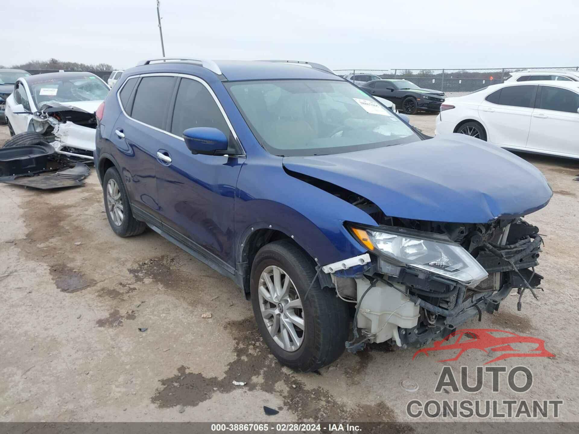 NISSAN ROGUE 2017 - KNMAT2MT3HP550548