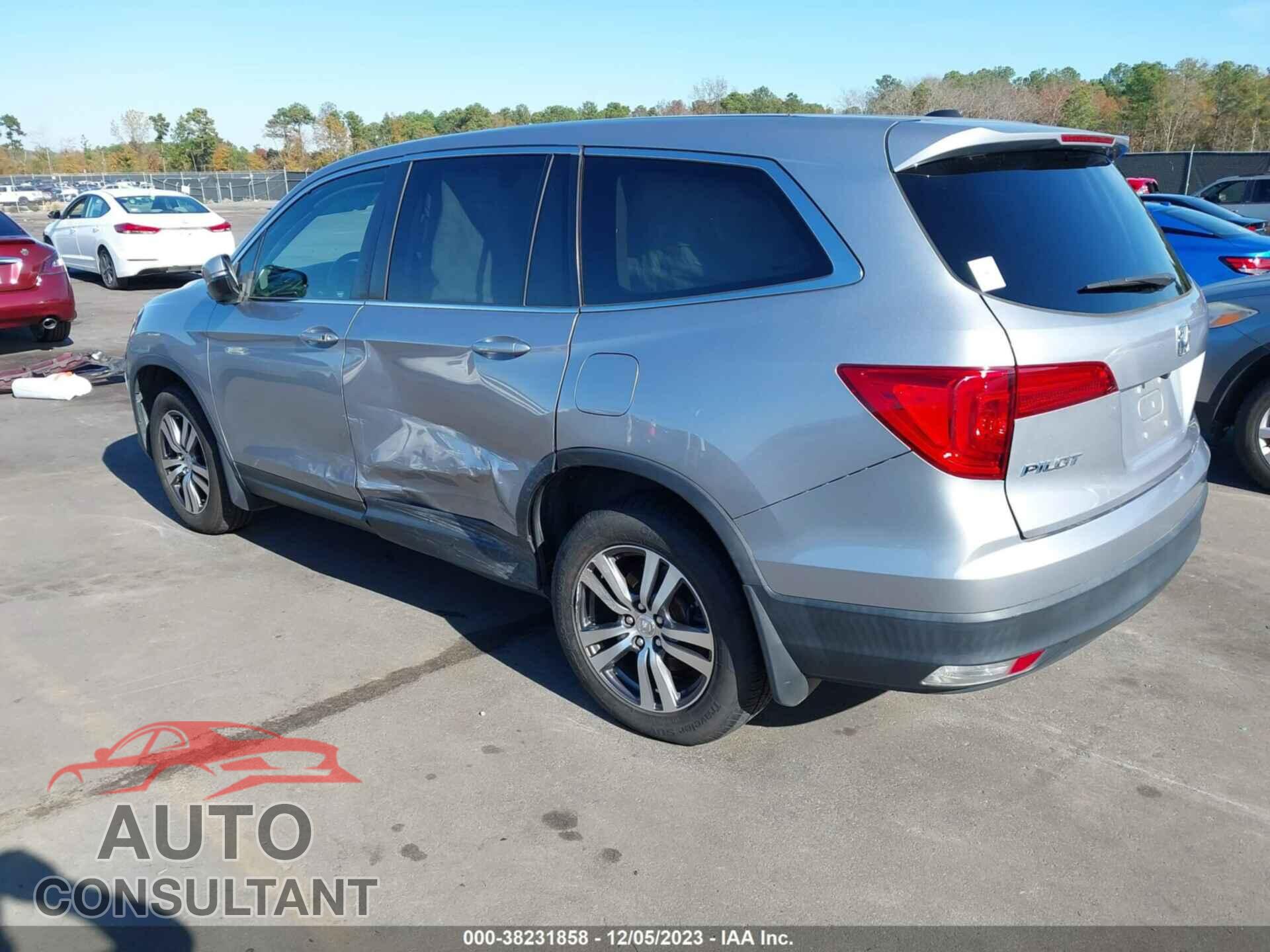 HONDA PILOT 2017 - 5FNYF5H38HB044371