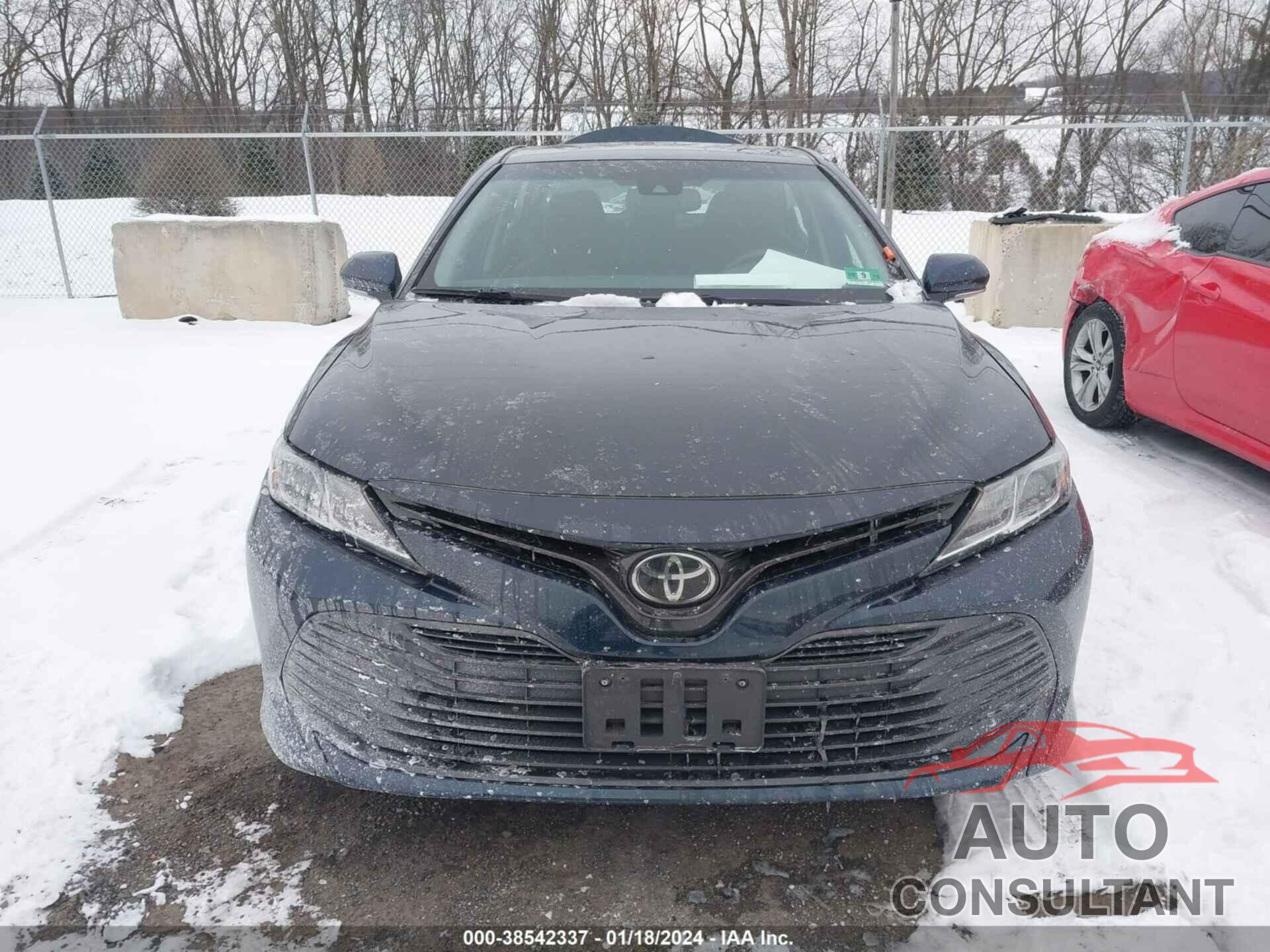 TOYOTA CAMRY 2018 - 4T1B11HK6JU662737