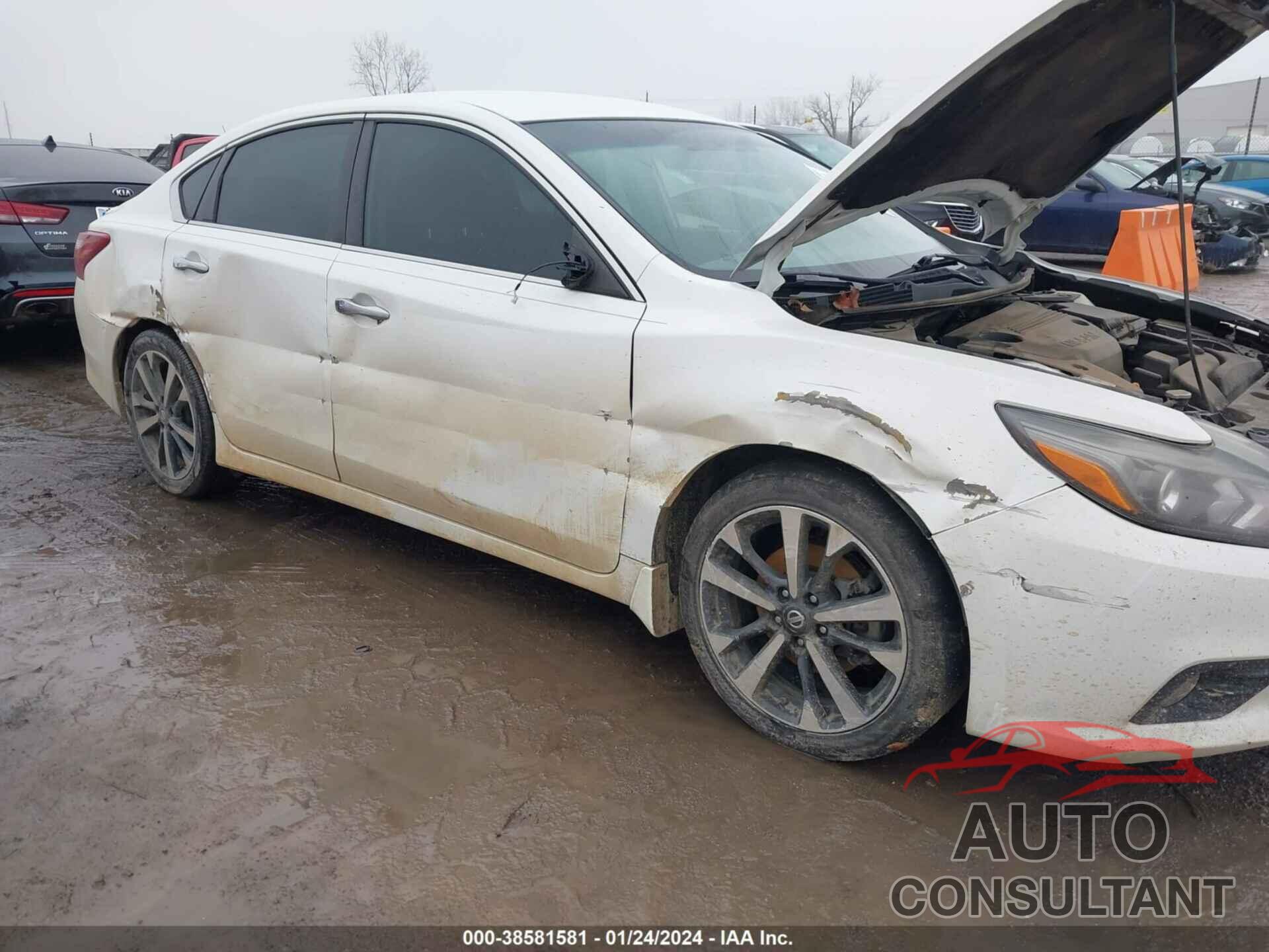 NISSAN ALTIMA 2017 - 1N4AL3AP5HN345652