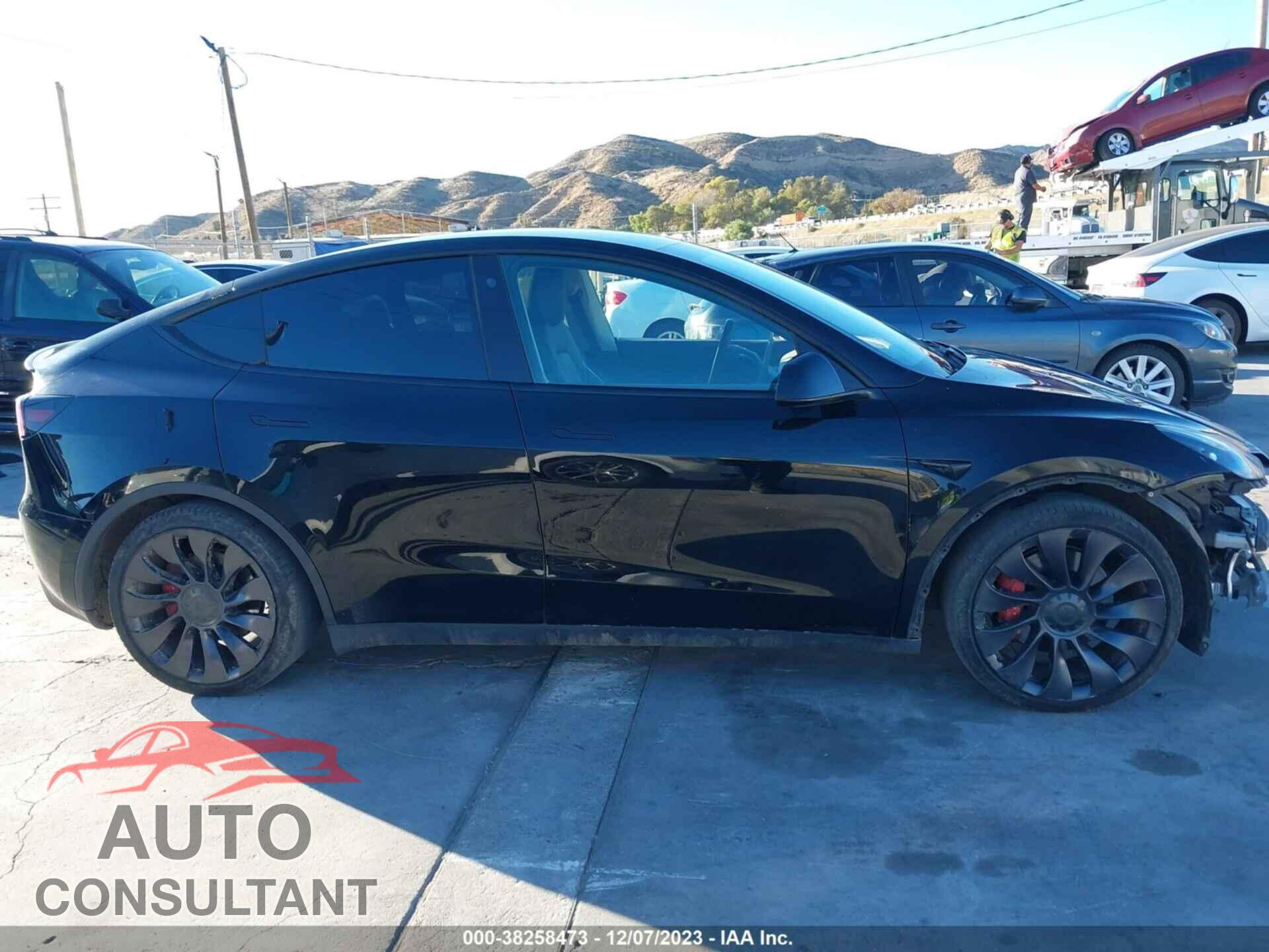 TESLA MODEL Y 2021 - 5YJYGDEF4MF298935