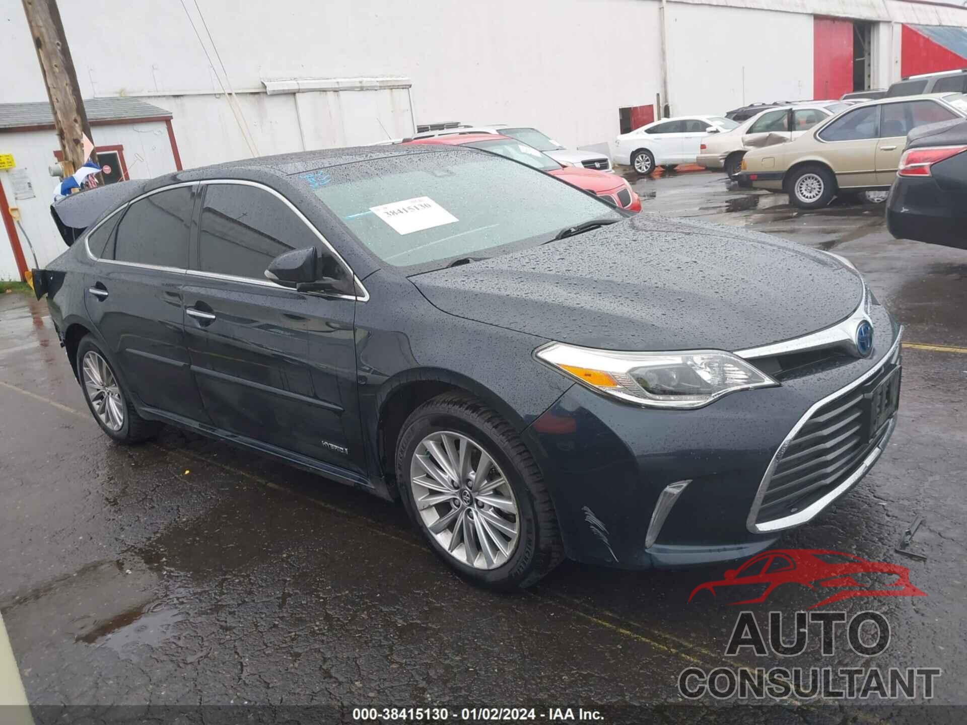 TOYOTA AVALON HYBRID 2018 - 4T1BD1EB1JU062395