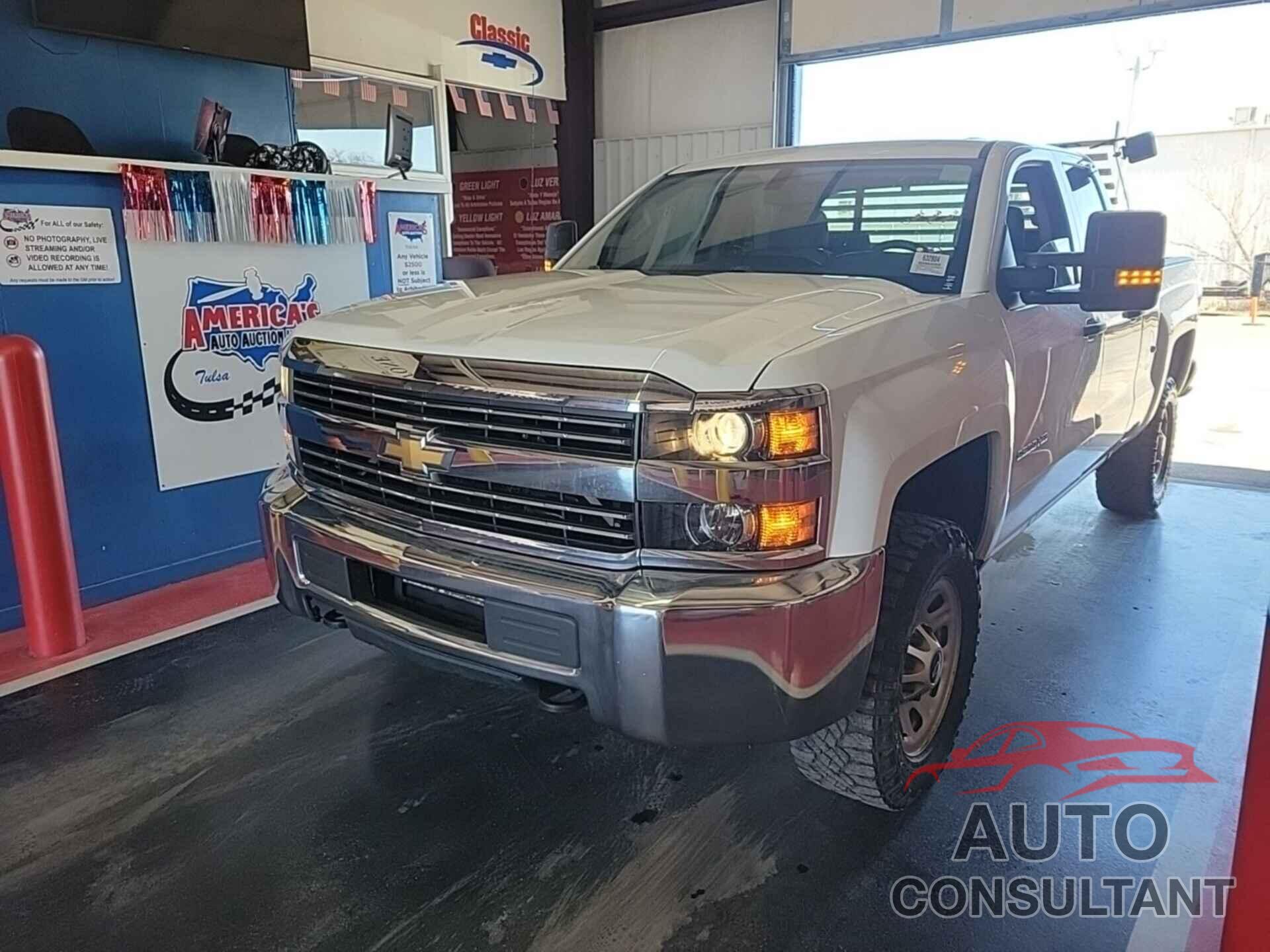 CHEVROLET SILVERADO 2018 - 1GC2KUEG7JZ299807