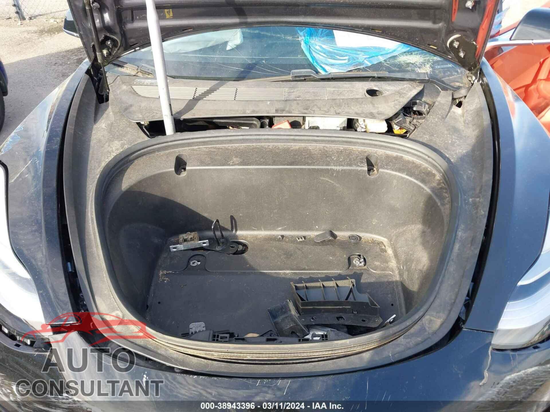 TESLA MODEL 3 2018 - 5YJ3E1EA5JF033021