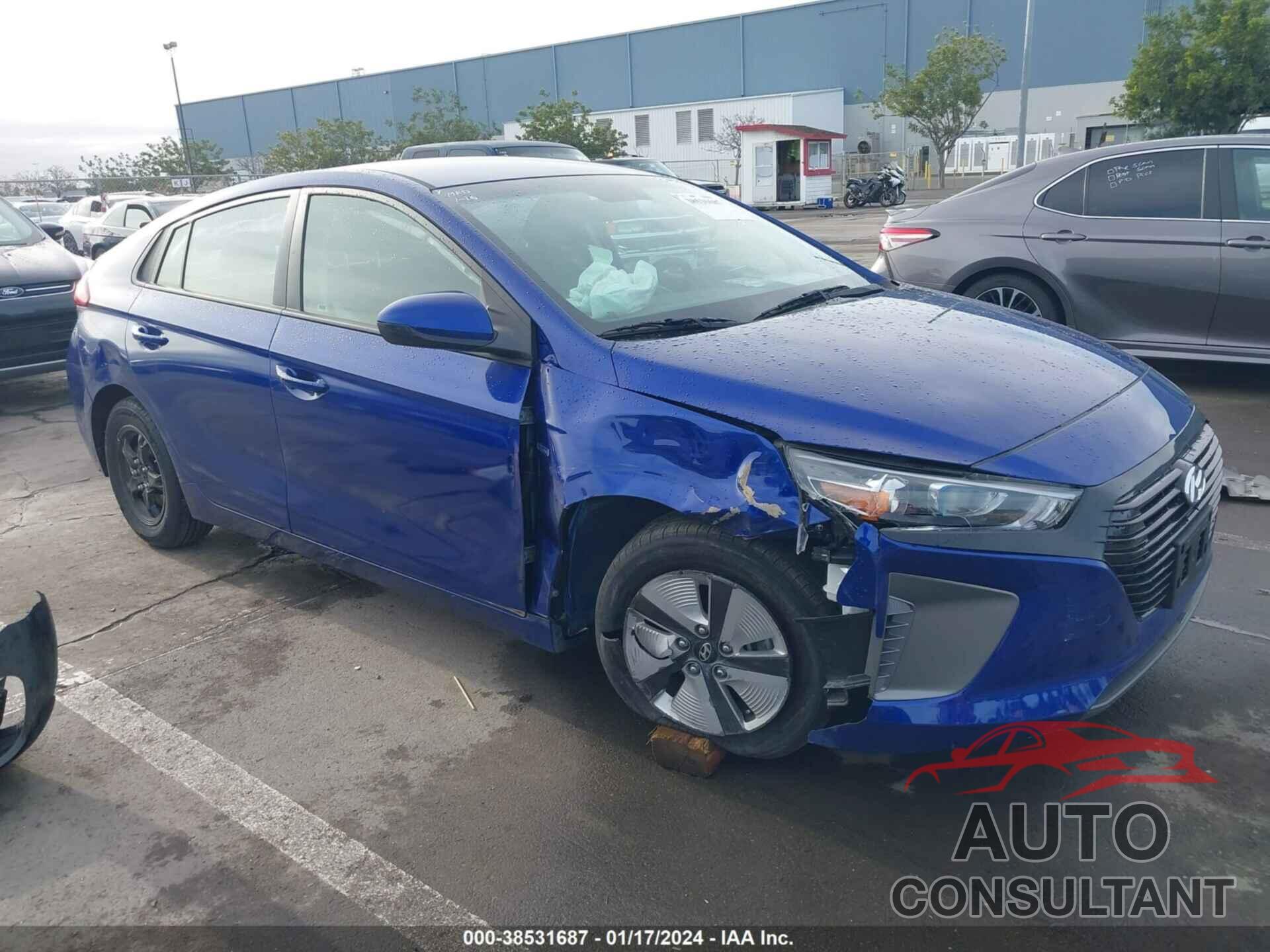 HYUNDAI IONIQ HYBRID 2019 - KMHC65LC3KU140453