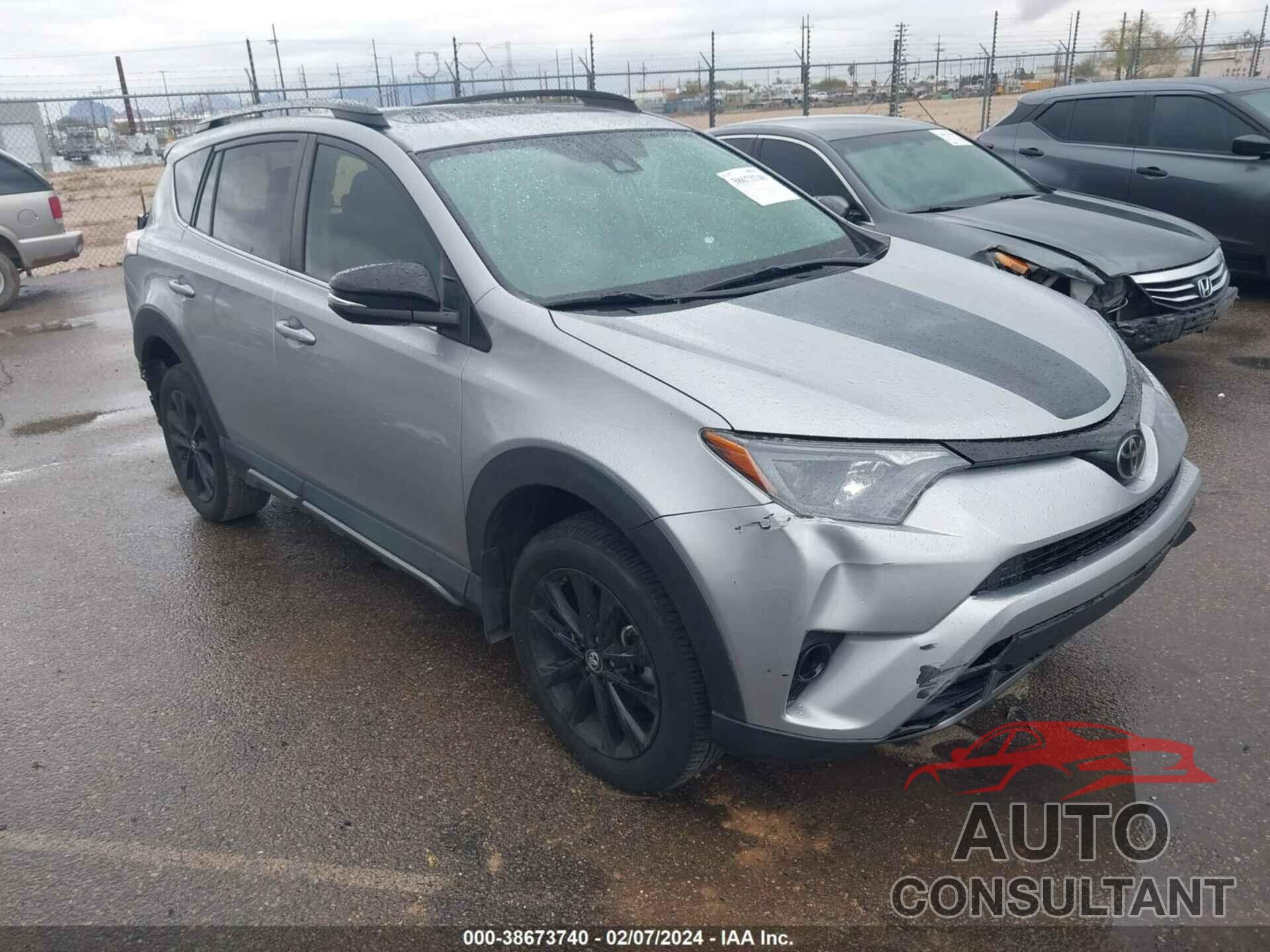 TOYOTA RAV4 2018 - 2T3RFREV5JW697757