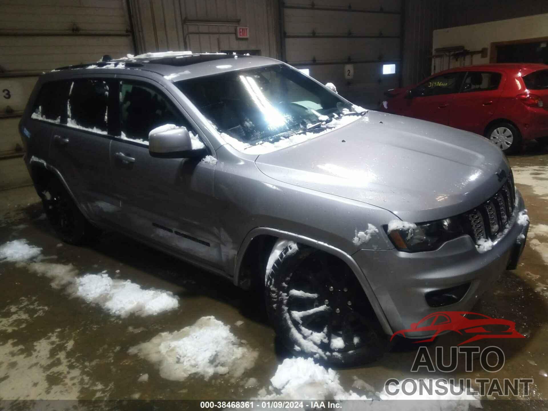 JEEP GRAND CHEROKEE 2018 - 1C4RJFAG0JC467244