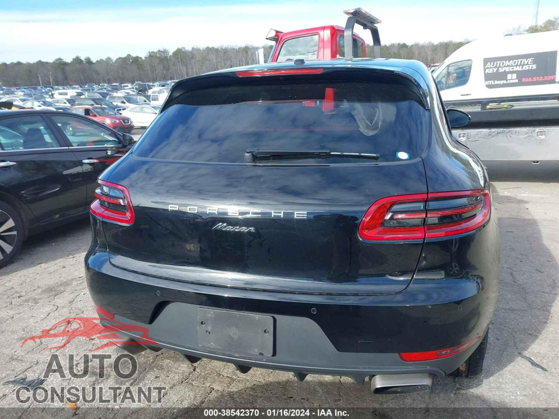 PORSCHE MACAN 2018 - WP1AA2A52JLB03667