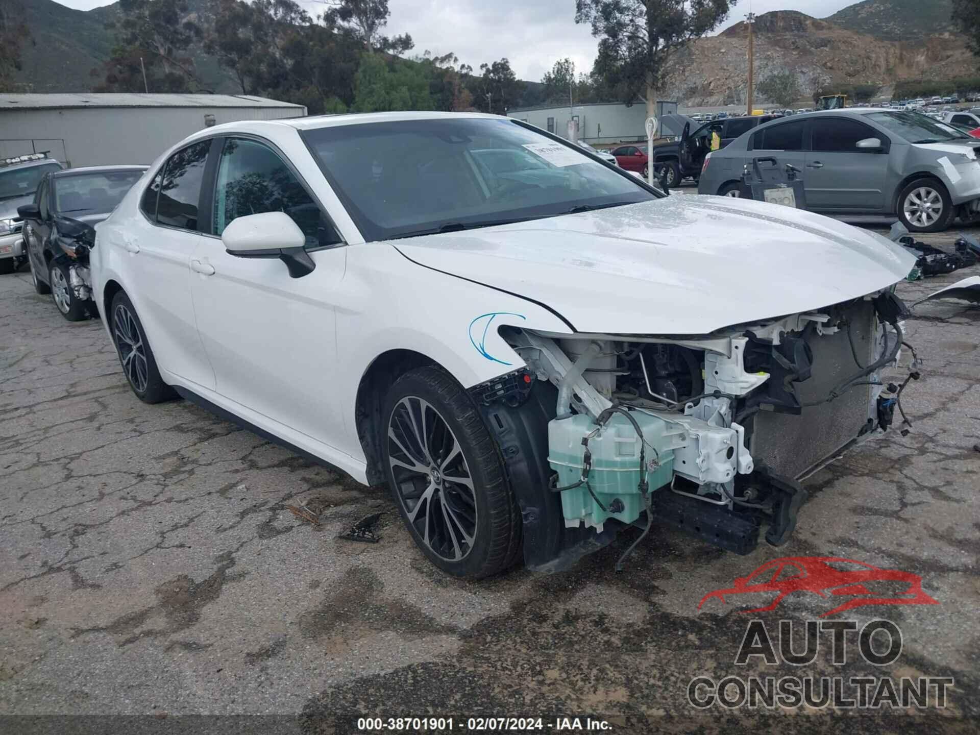 TOYOTA CAMRY 2019 - 4T1B11HK5KU742421
