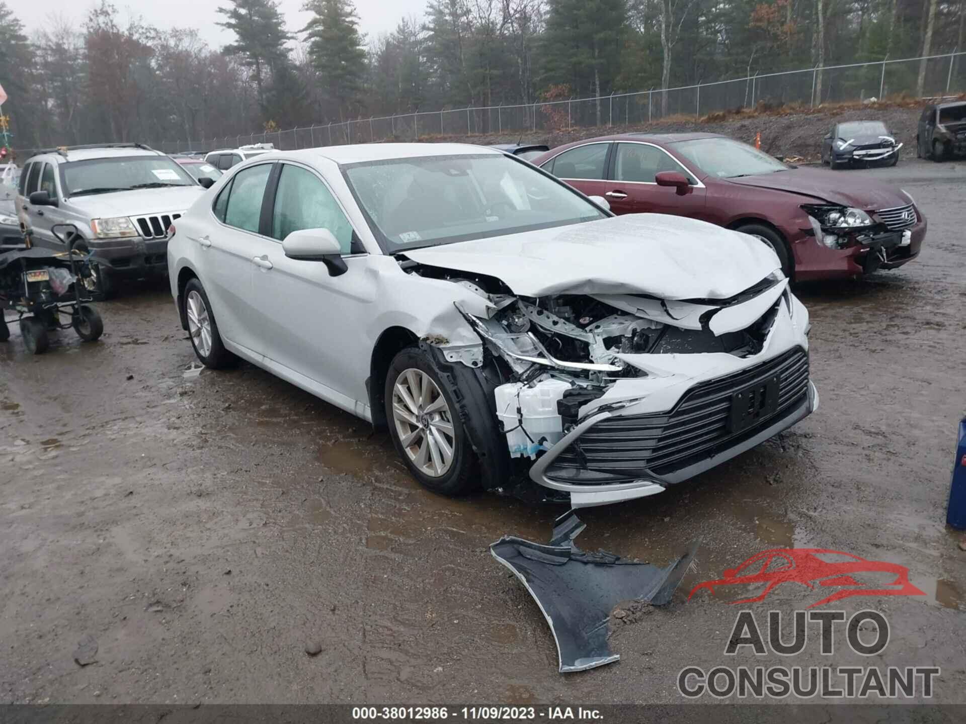 TOYOTA CAMRY 2023 - 4T1C11BK2PU107421