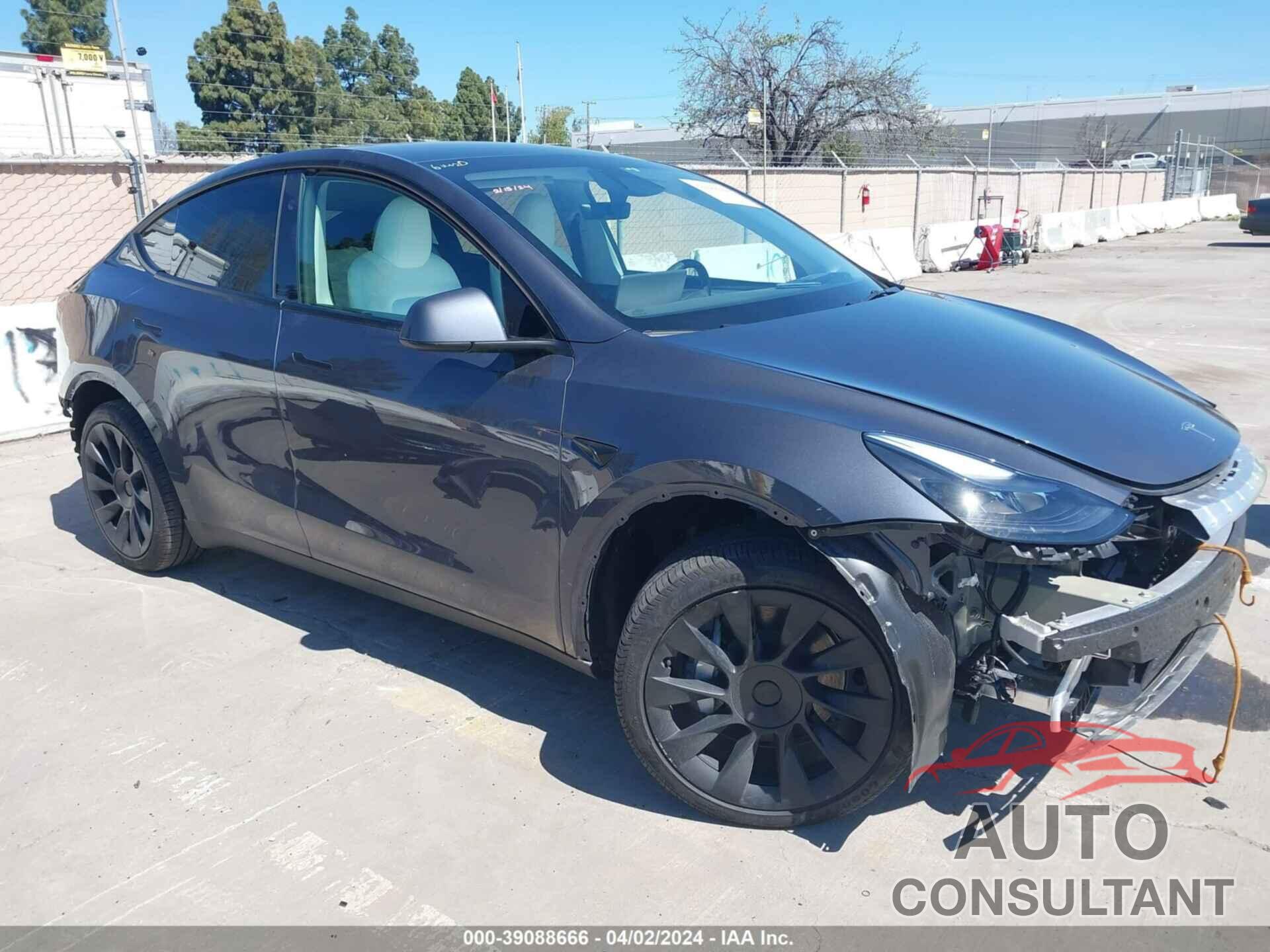 TESLA MODEL Y 2023 - 7SAYGAEE5PF830562