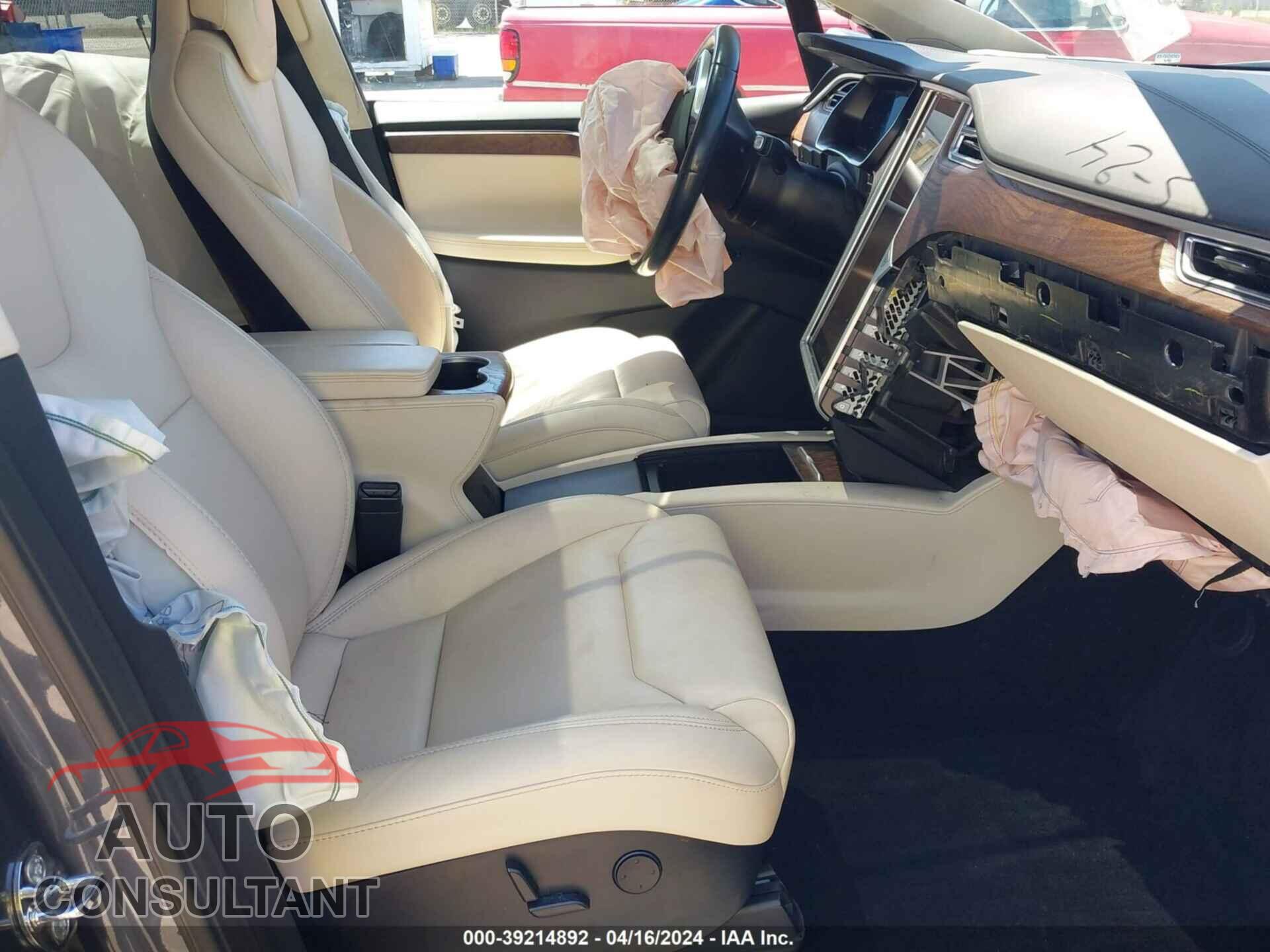 TESLA MODEL X 2017 - 5YJXCDE20HF077410