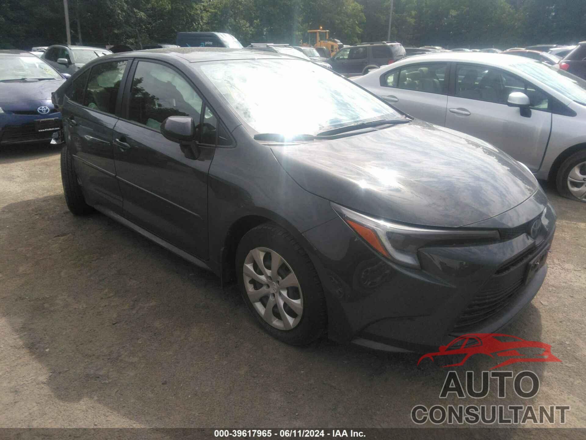 TOYOTA COROLLA 2024 - JTDBCMFE8R3036458