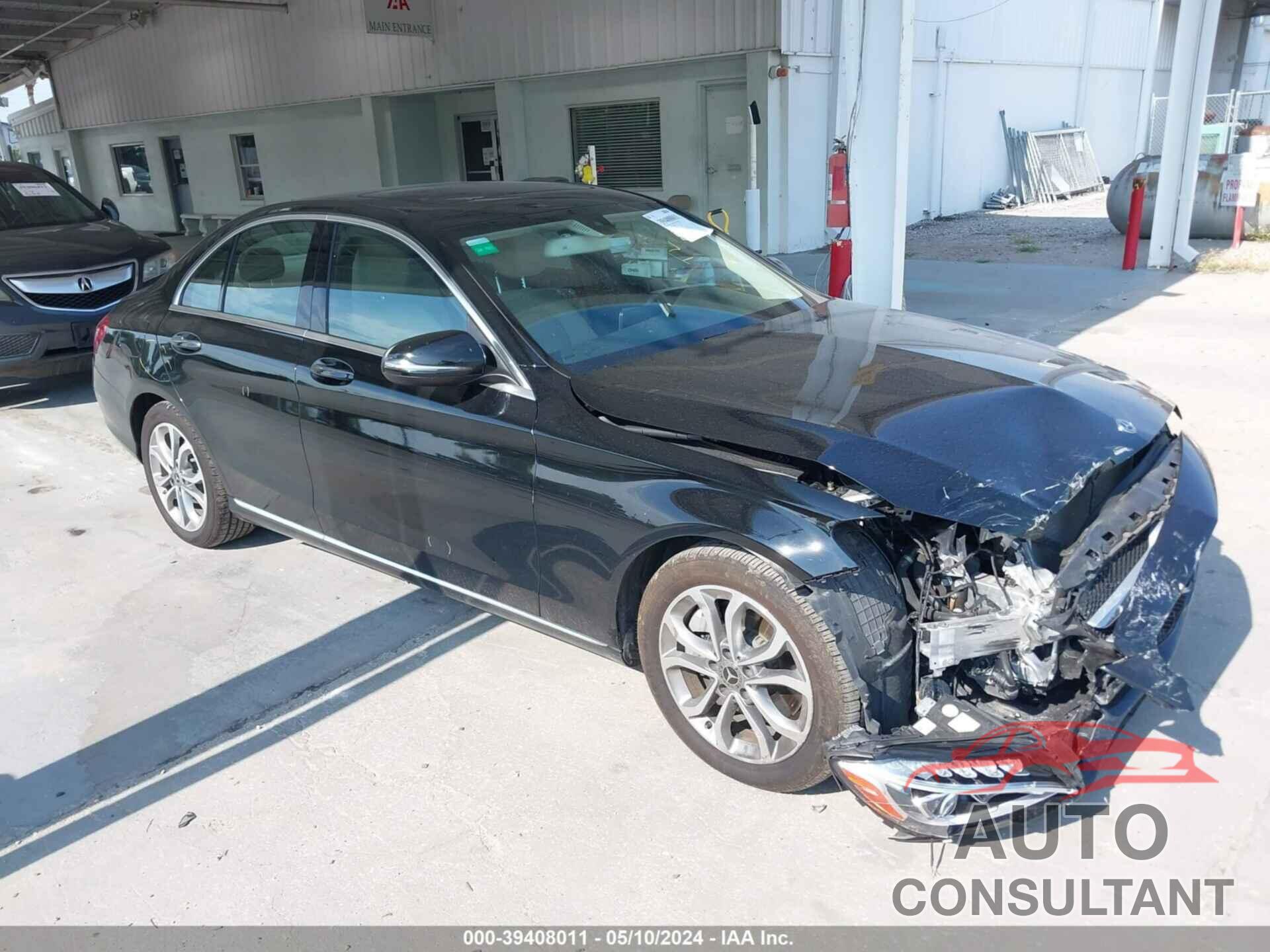 MERCEDES-BENZ C 300 2018 - 55SWF4JB8JU278419