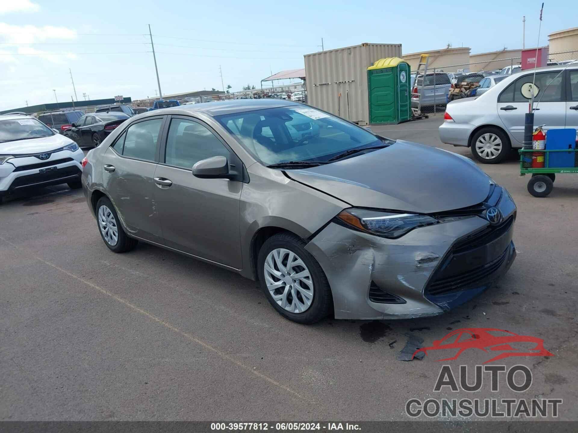 TOYOTA COROLLA 2018 - 5YFBURHE8JP764929