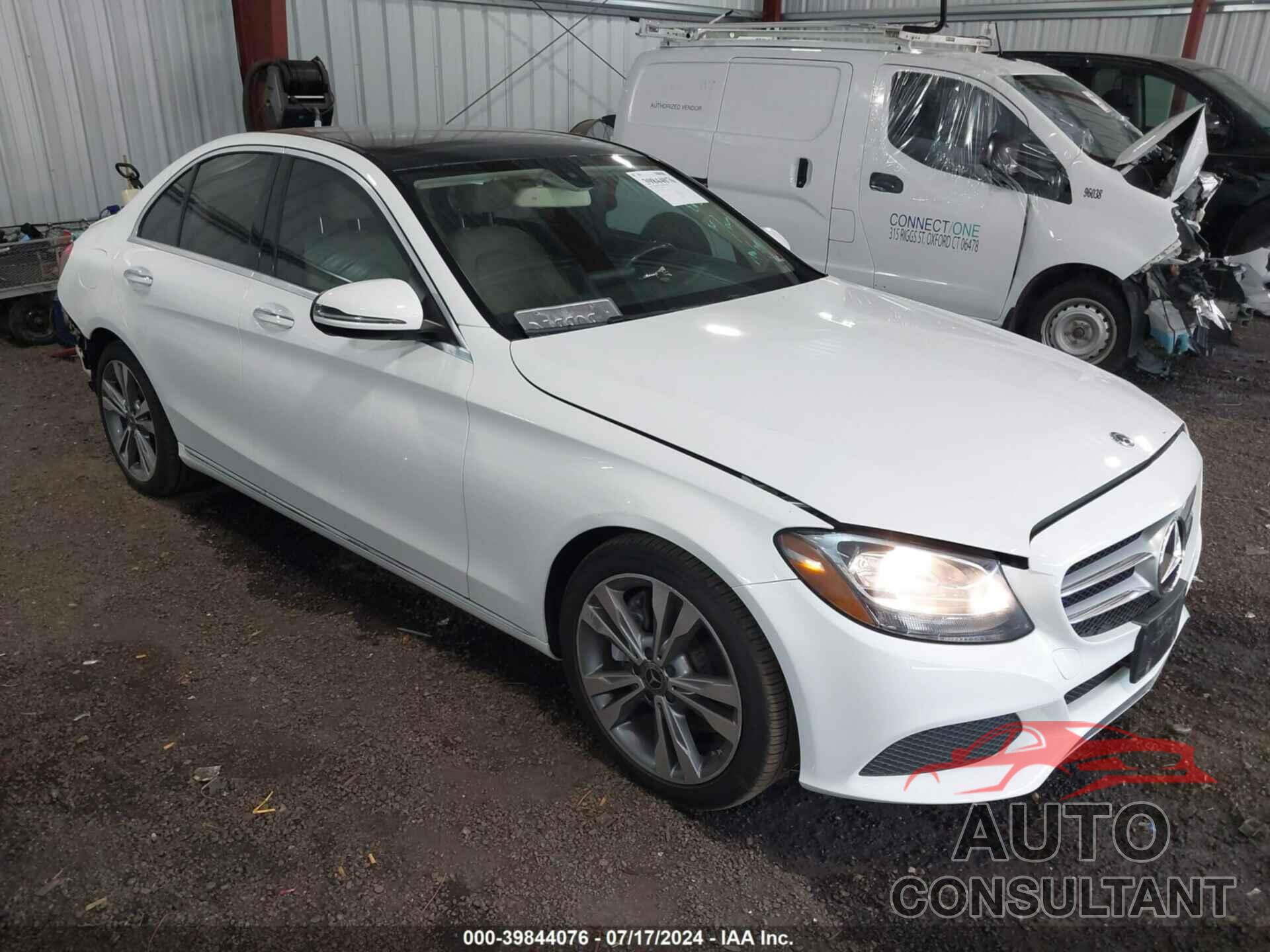 MERCEDES-BENZ C 300 2017 - 55SWF4JB4HU232564