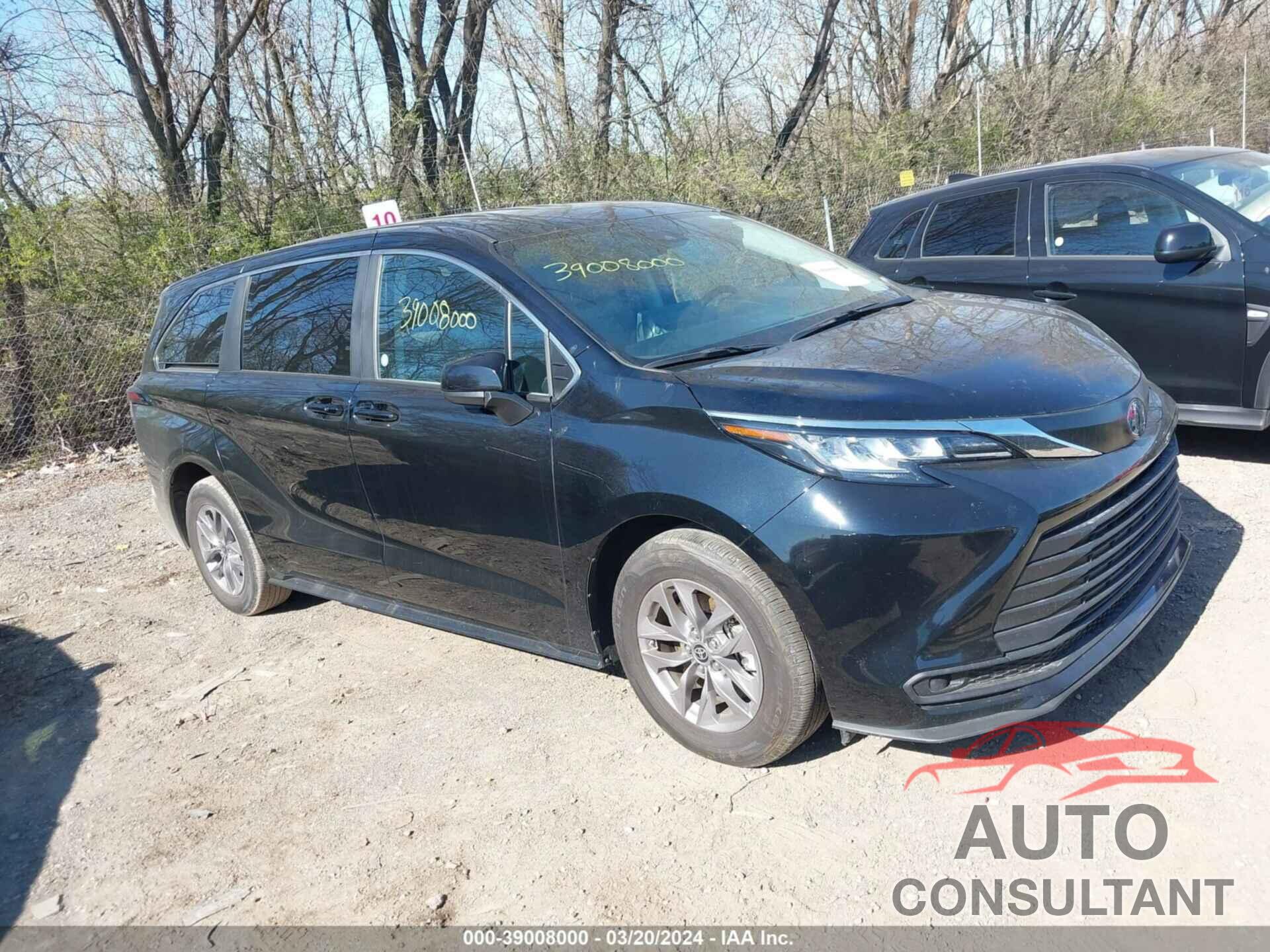 TOYOTA SIENNA 2023 - 5TDKRKEC4PS167417